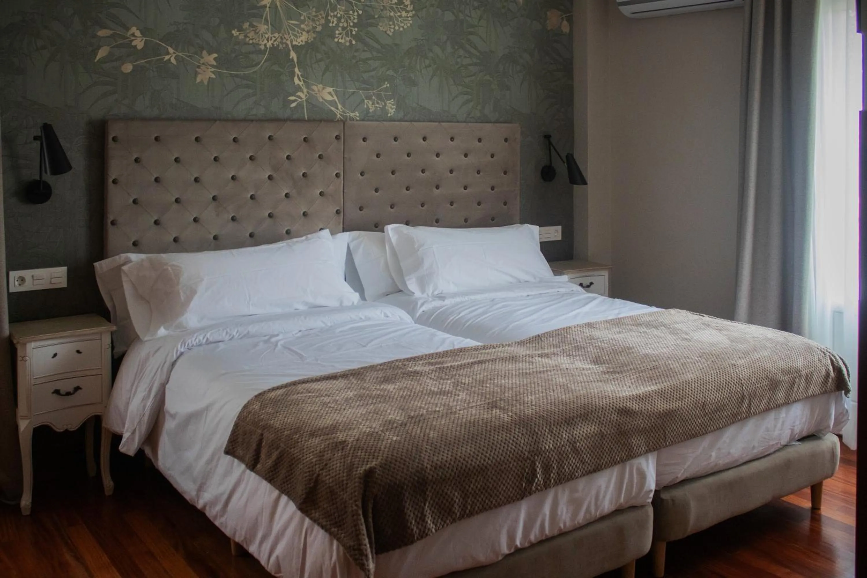 Bed in Hotel Bermeo