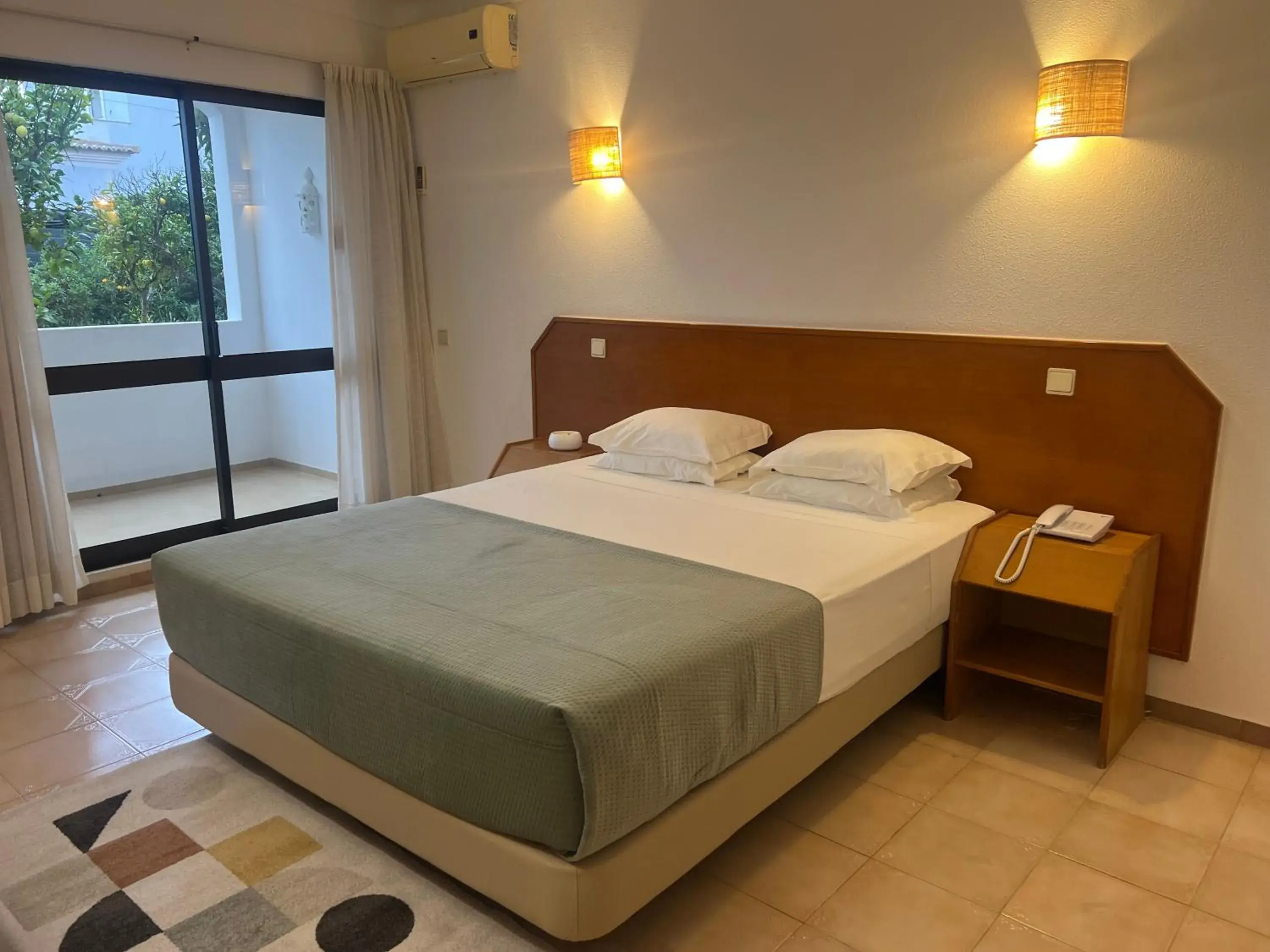 Double Room in Hotel Albergaria Dom Manuel Double Room in Hotel Albergaria Dom Manuel
