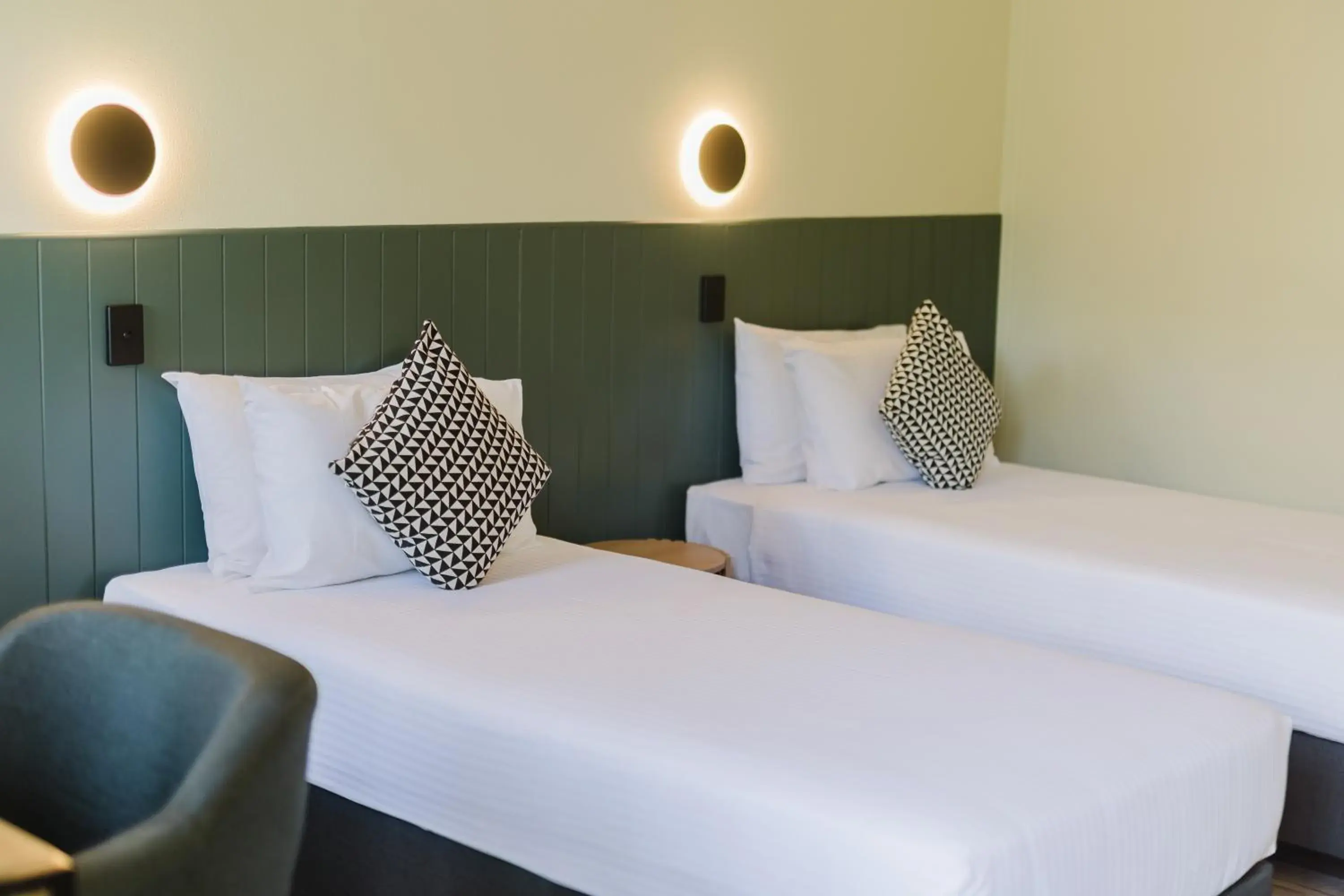 Twin Room - single occupancy in The Heritage Darwin Twin Room - single occupancy in The Heritage Darwin