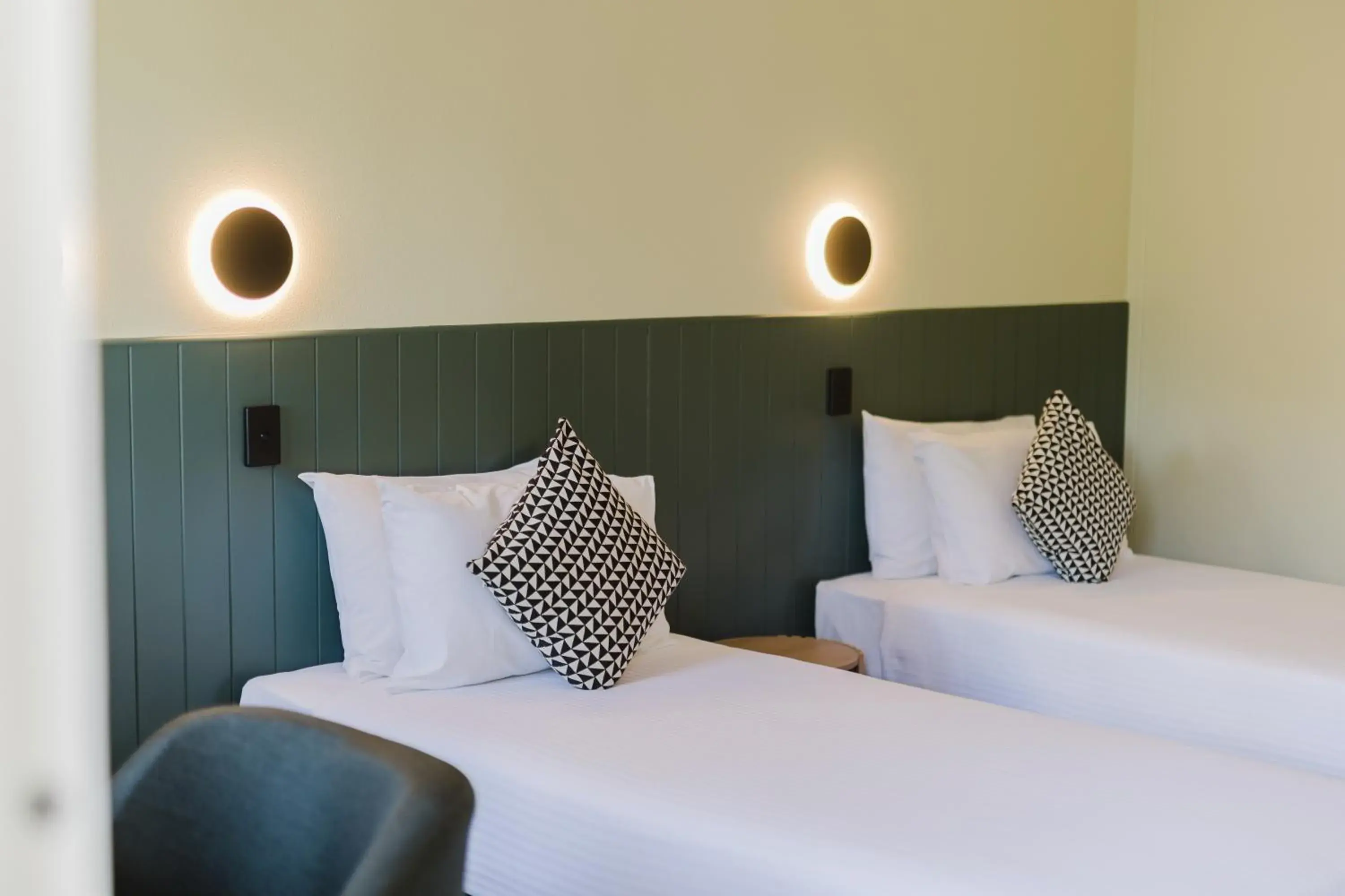 Twin Room - single occupancy in The Heritage Darwin Twin Room - single occupancy in The Heritage Darwin