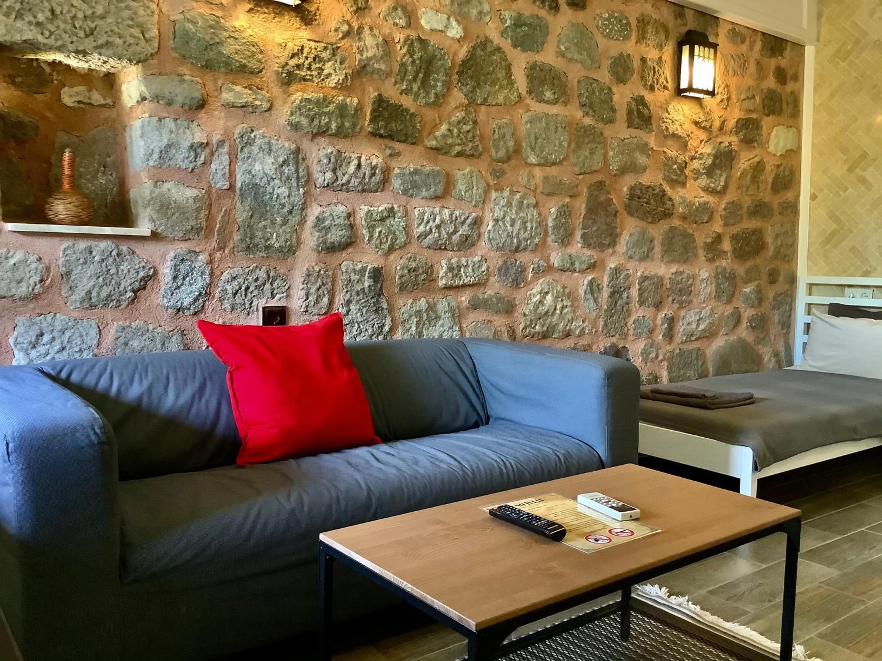 Attalos Suites Hotel