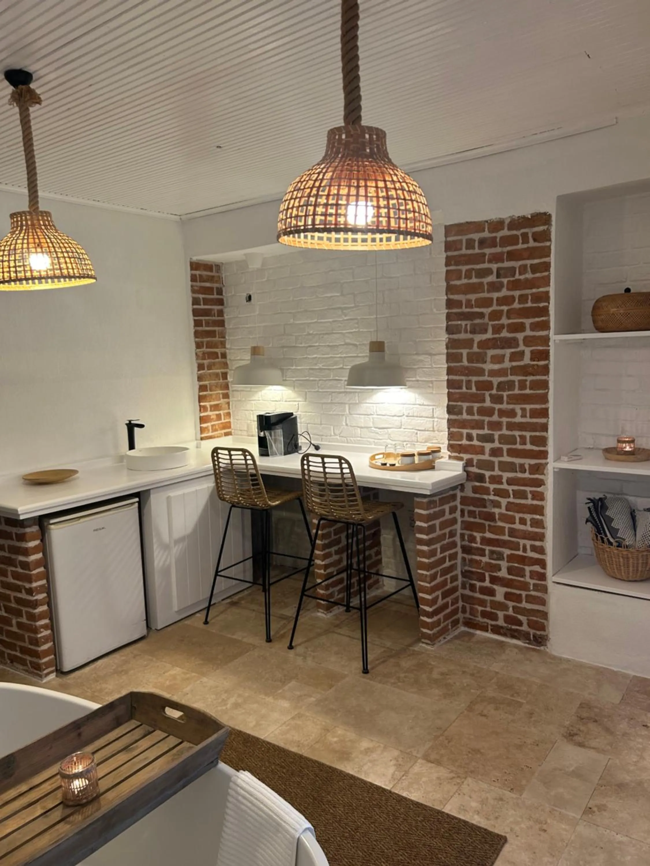 Attalos Suites Hotel