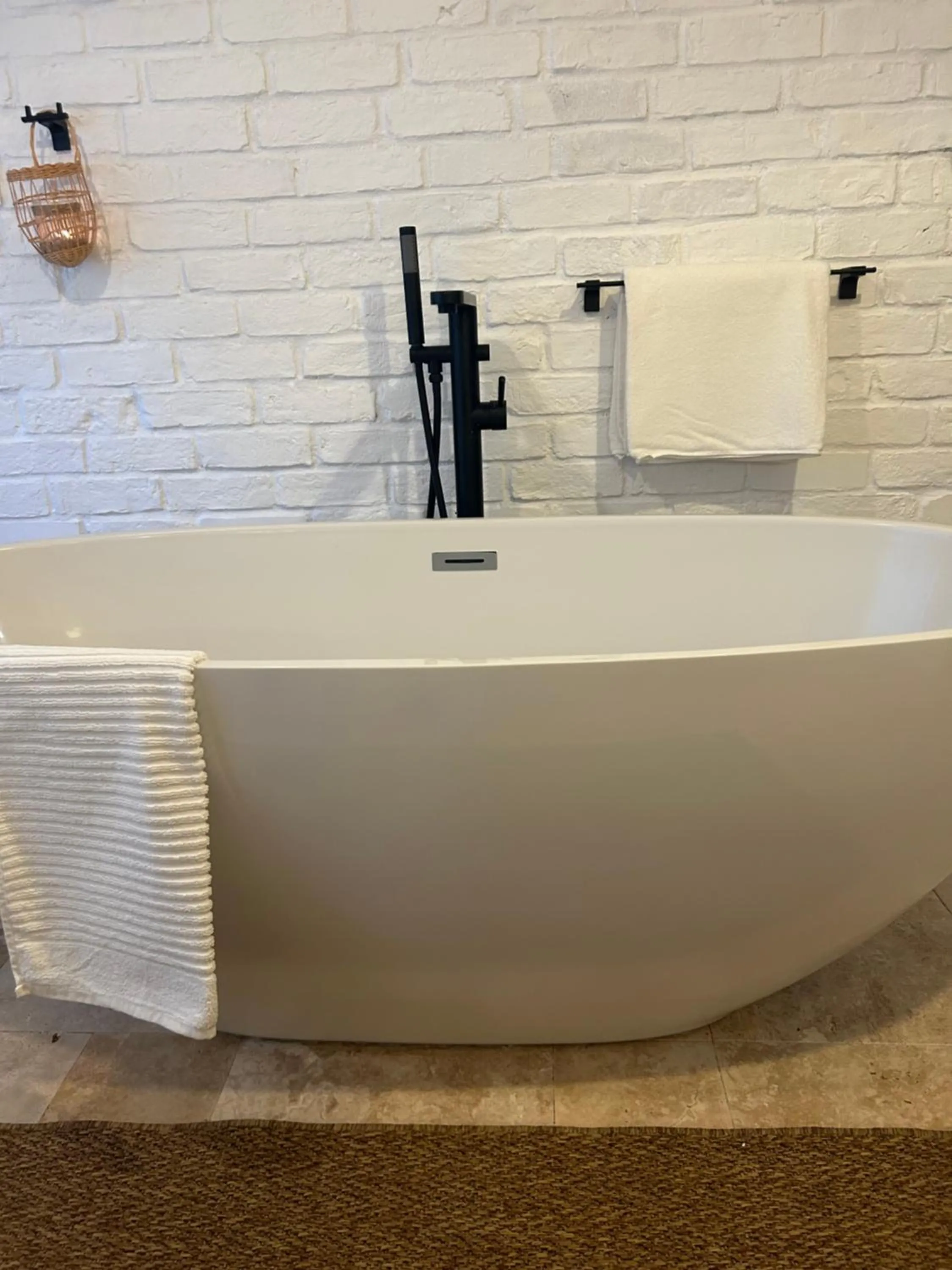 Attalos Suites Hotel