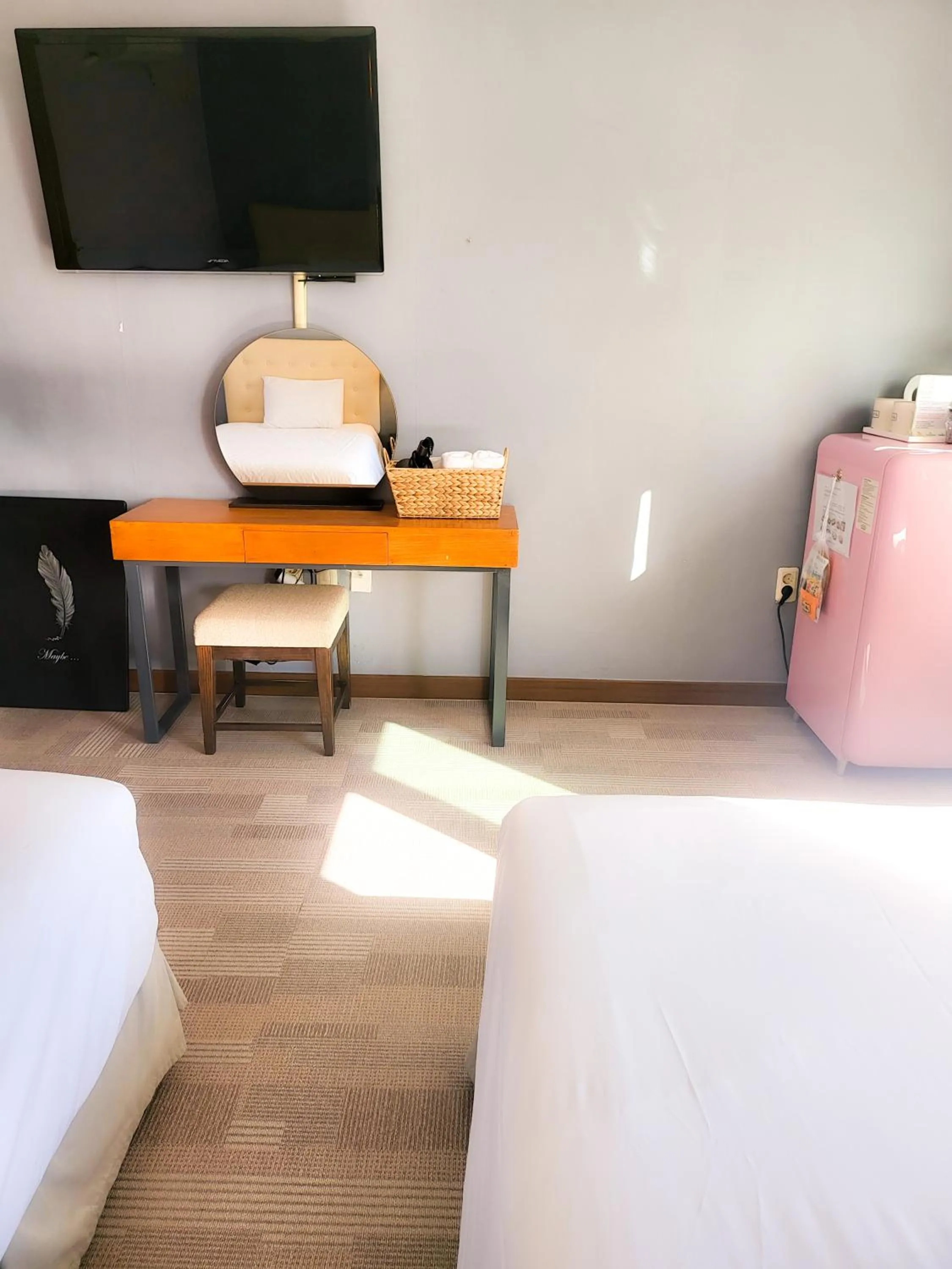 TV and multimedia, Bed in Jeju EQ Stay