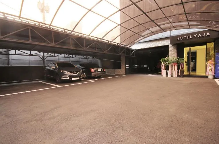 Hotel YAJA Gwangju Hanam branch