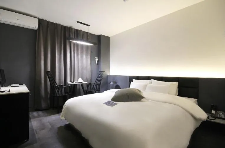 Hotel YAJA Gwangju Hanam branch