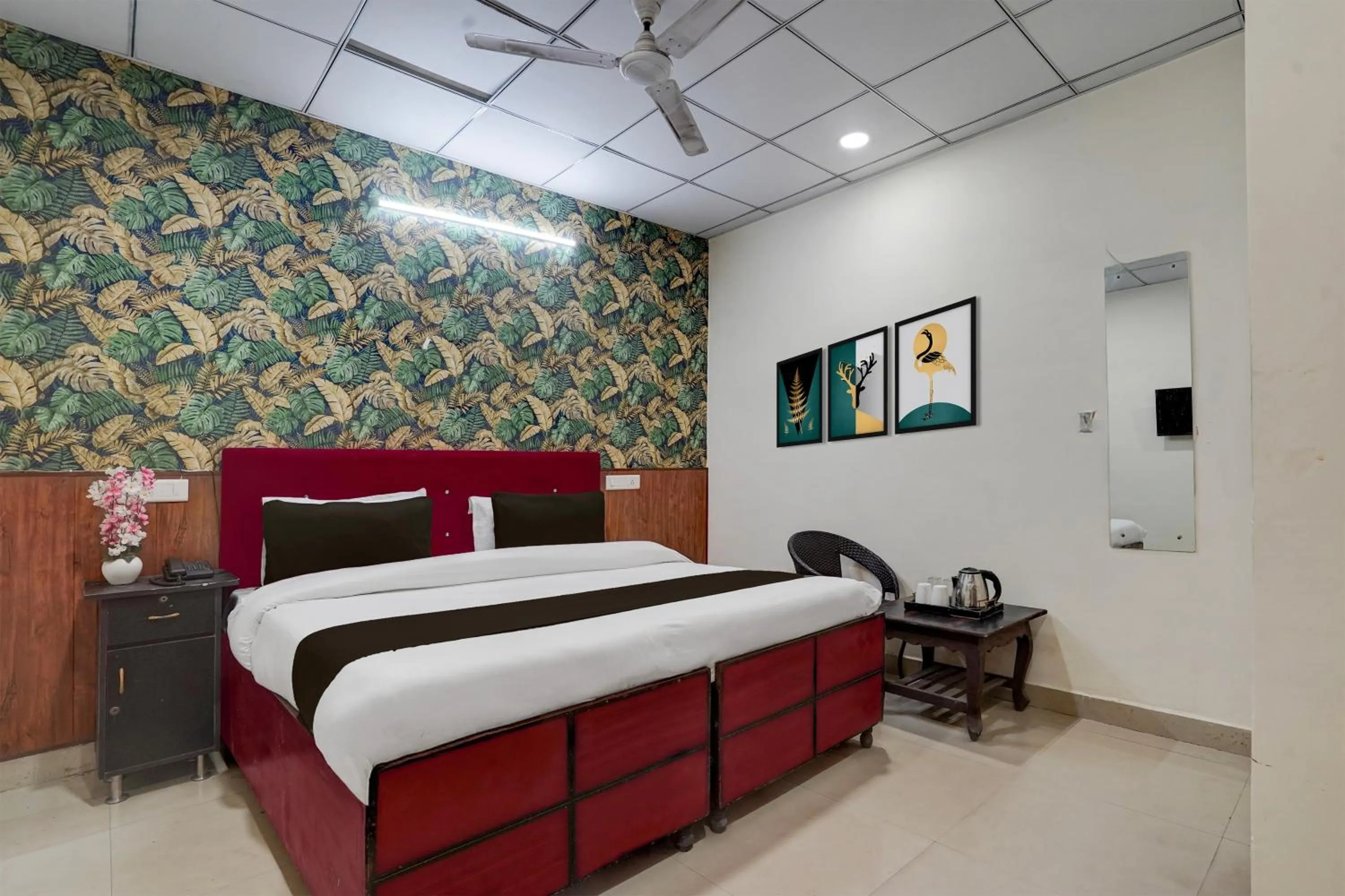 Bedroom, Bed in Super Hotel O Sector 58 Mohali Formerly Hotel Alpha