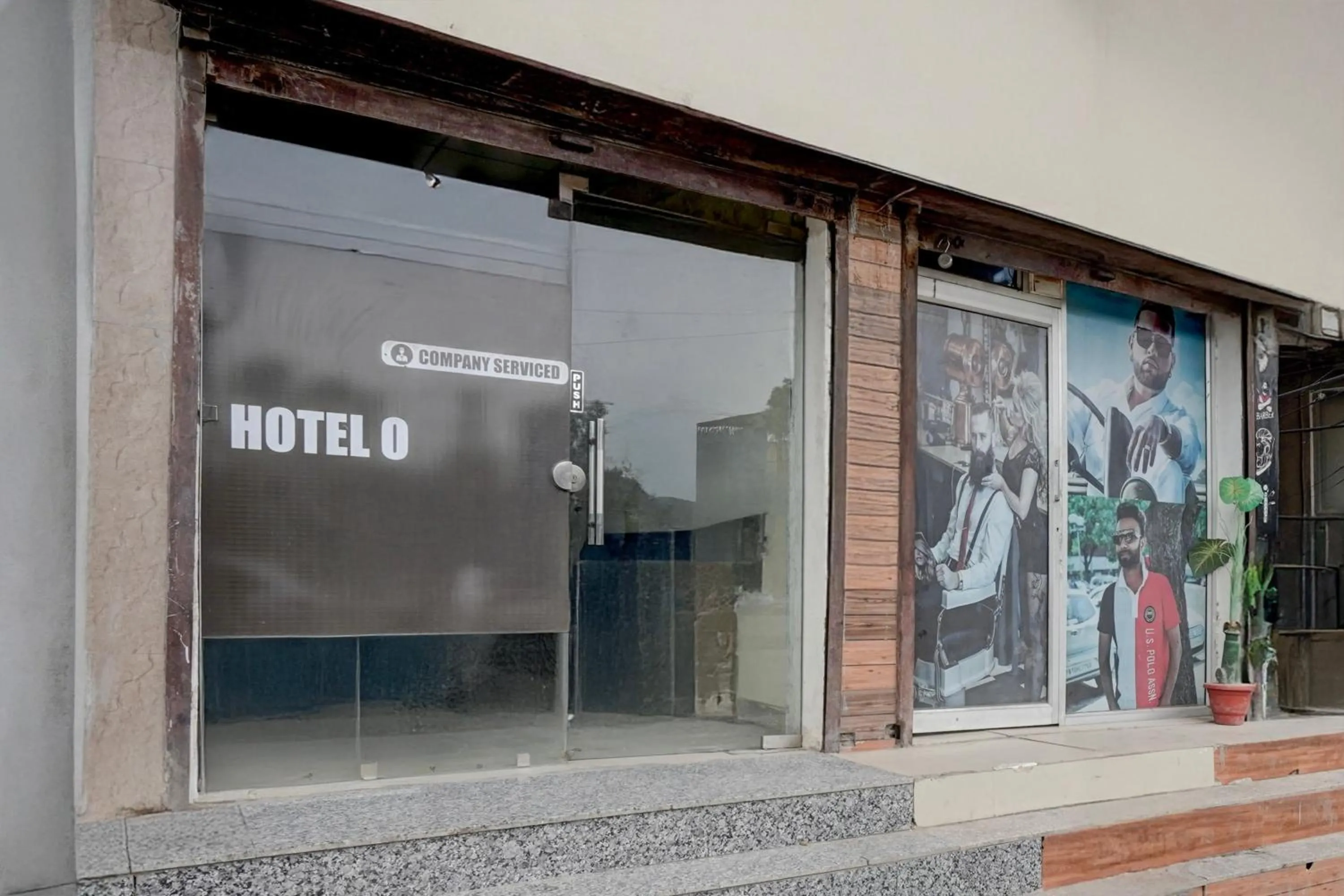 Facade/entrance in Super Hotel O Sector 58 Mohali Formerly Hotel Alpha