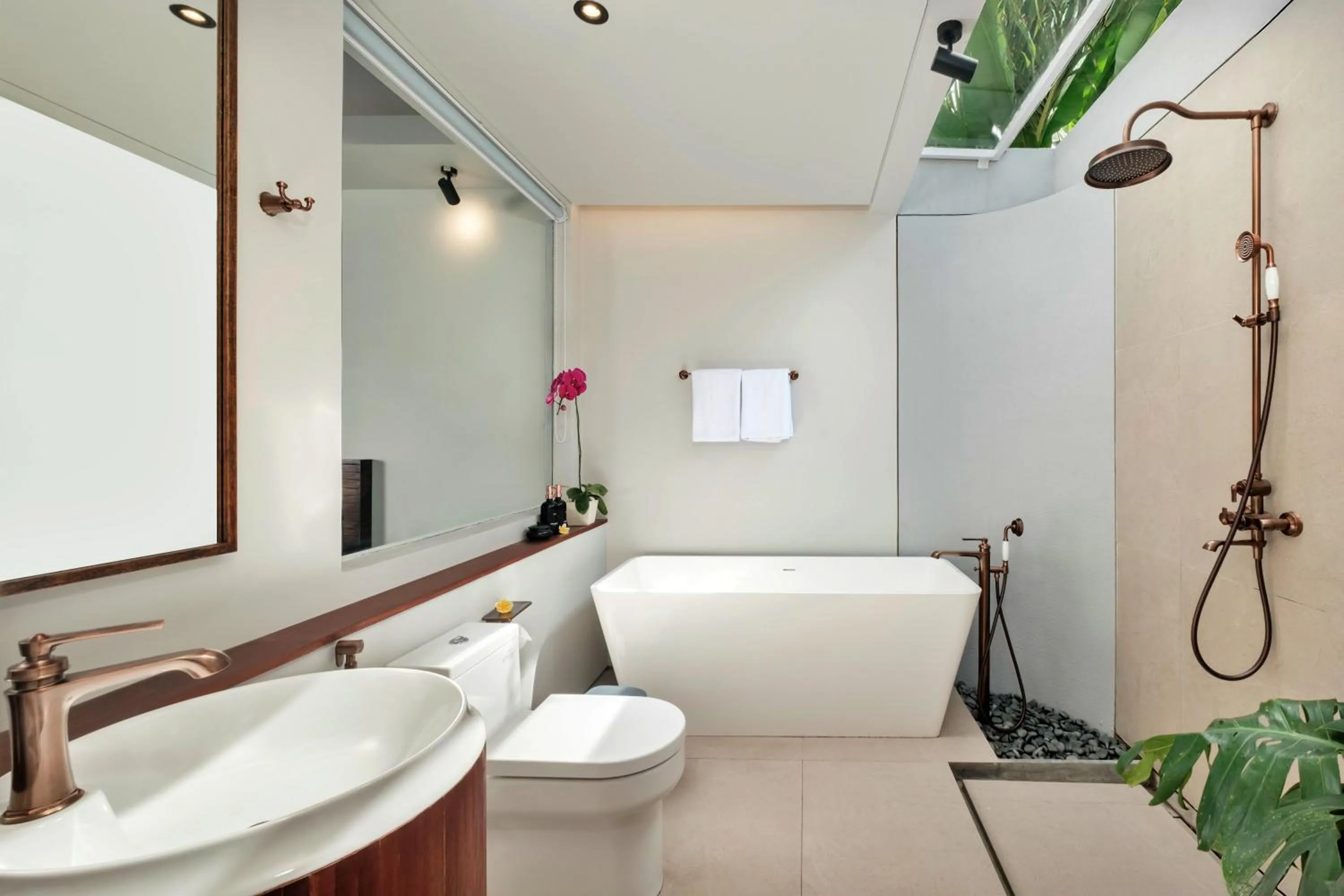 Toilet in Mayaloka Villas Ubud