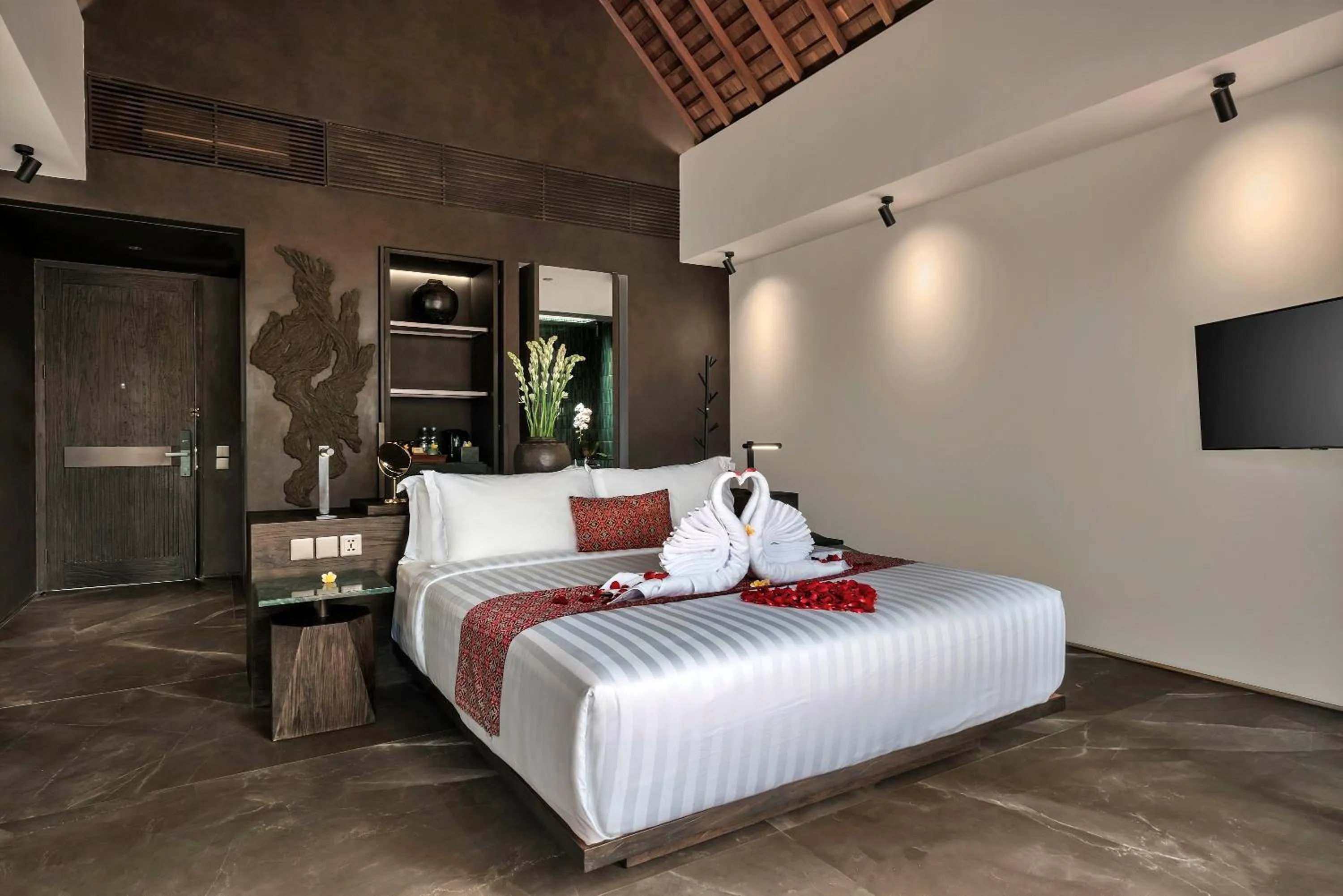 Bedroom, Bed in Mayaloka Villas Ubud