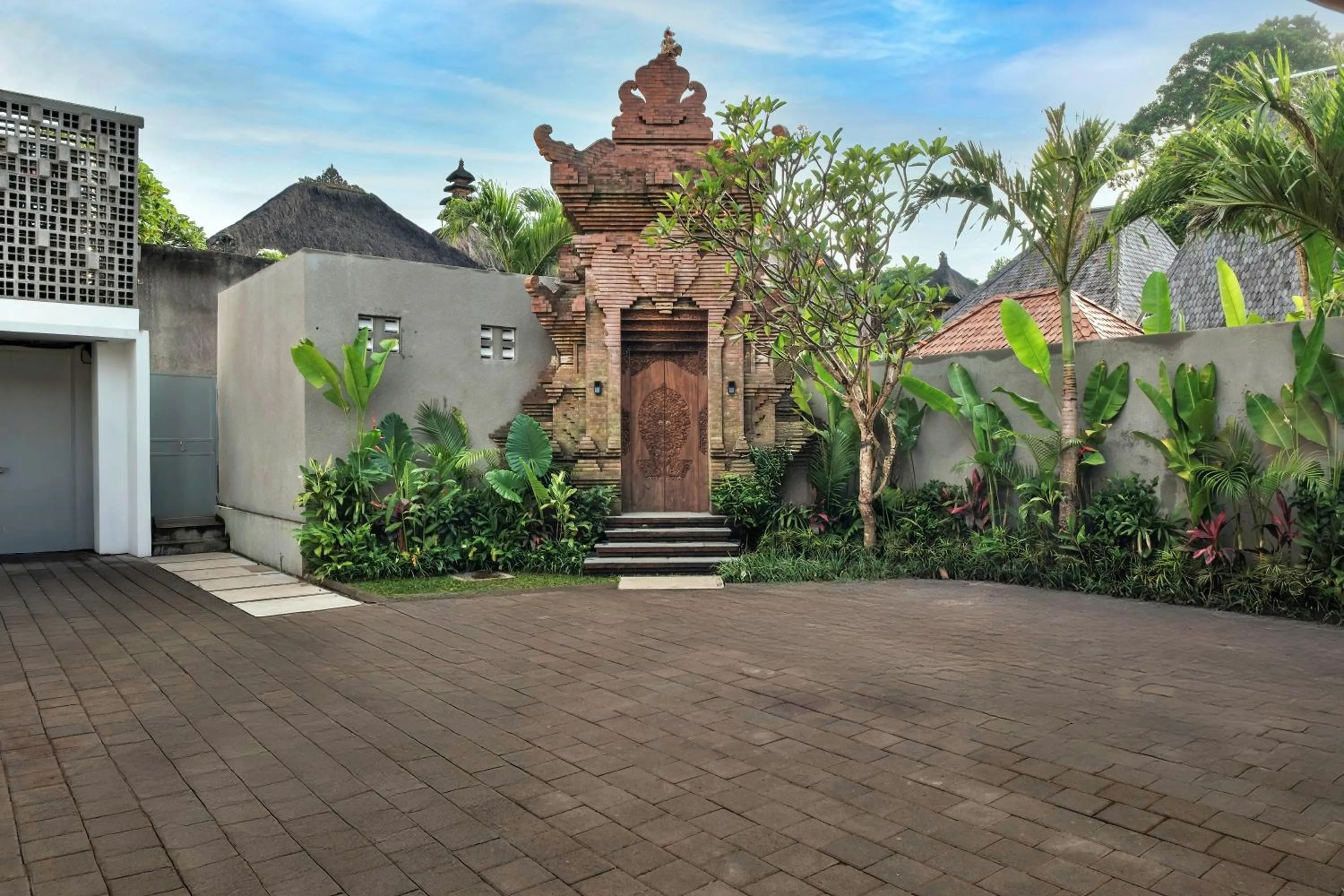 Parking in Mayaloka Villas Ubud