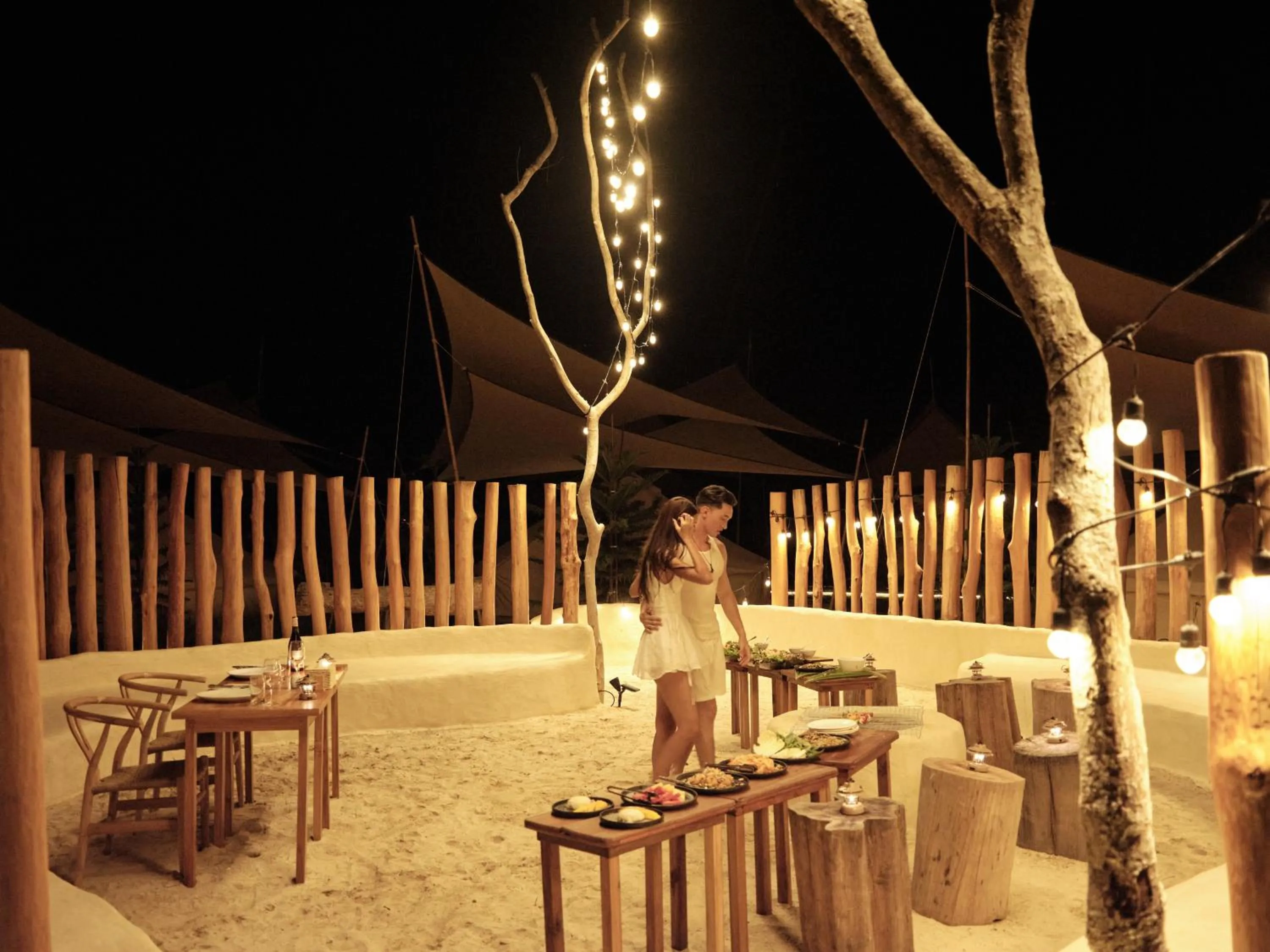 Night in The Survival by Seudam