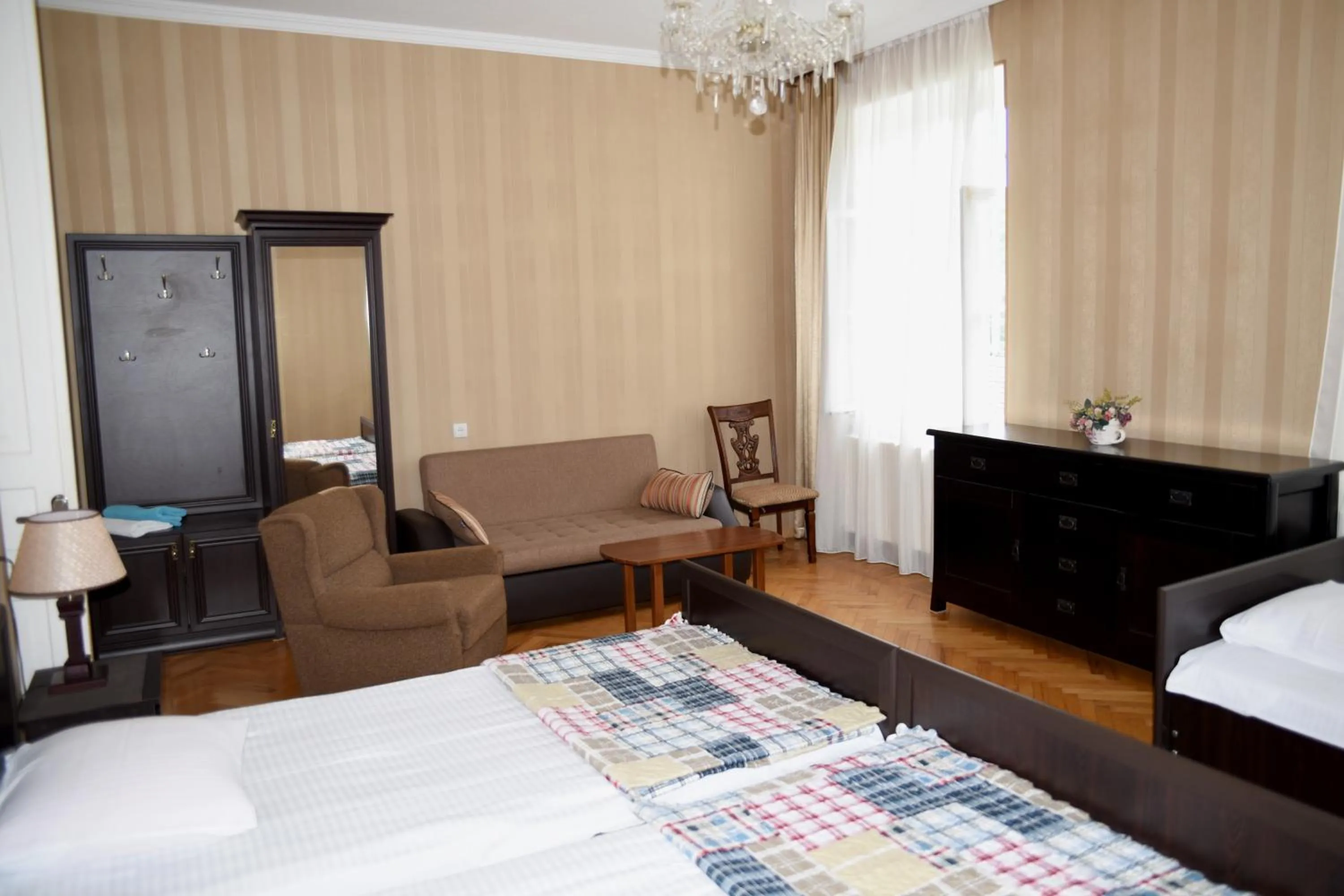 Standard Triple Room in Tinikos Guest House