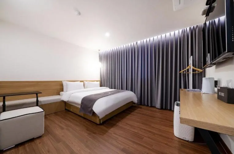 Bed in Hotel 7 Bricks Gwangju Sangmu