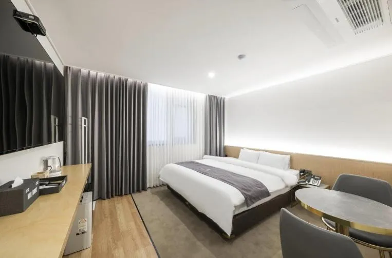 Bed in Hotel 7 Bricks Gwangju Sangmu