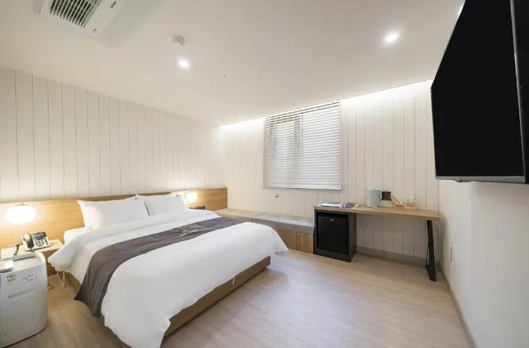 Bed in Hotel 7 Bricks Gwangju Sangmu