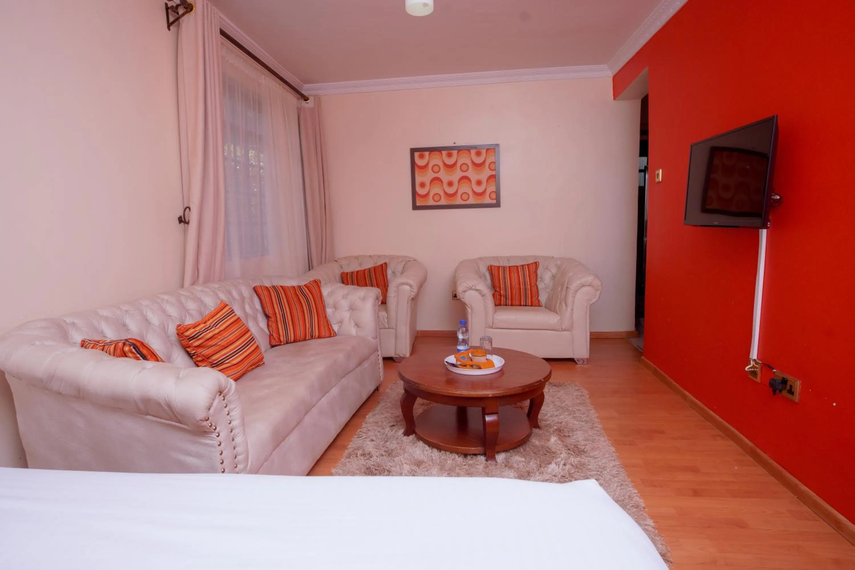 Living room, Bed in Davis Court