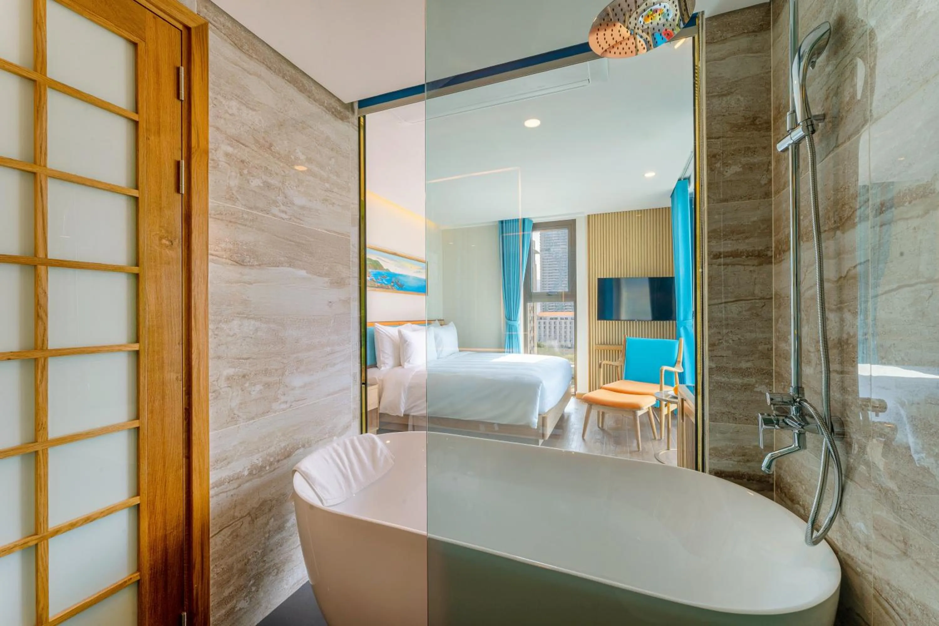Bath, Bed in Sala Quy Nhon Beach Hotel