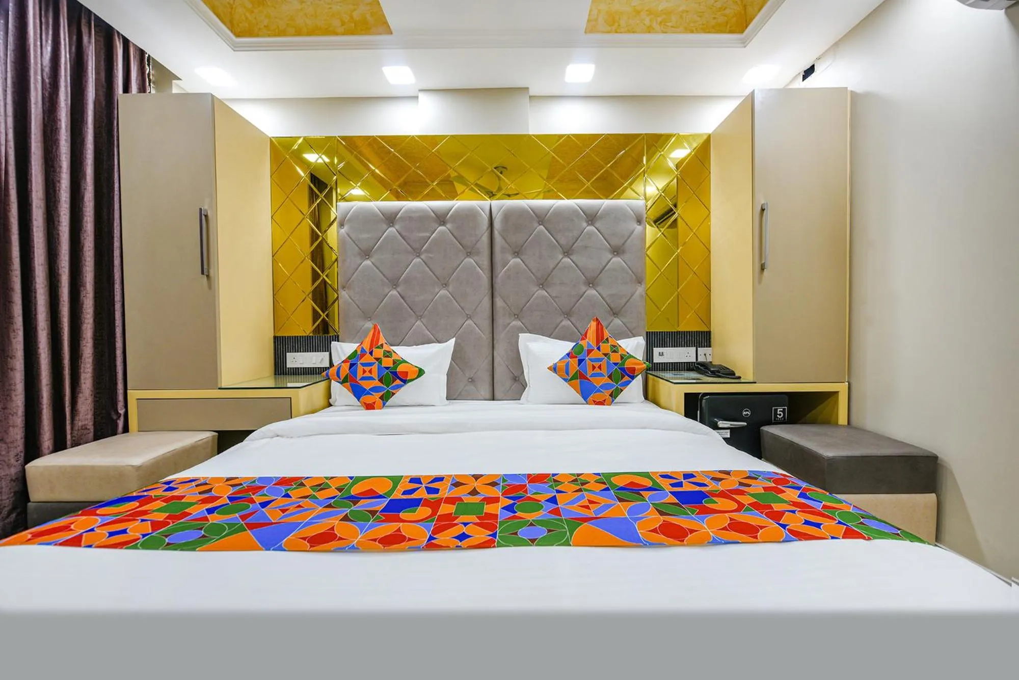 Bed in FabHotel Grand Palazzo Near Paschim Vihar