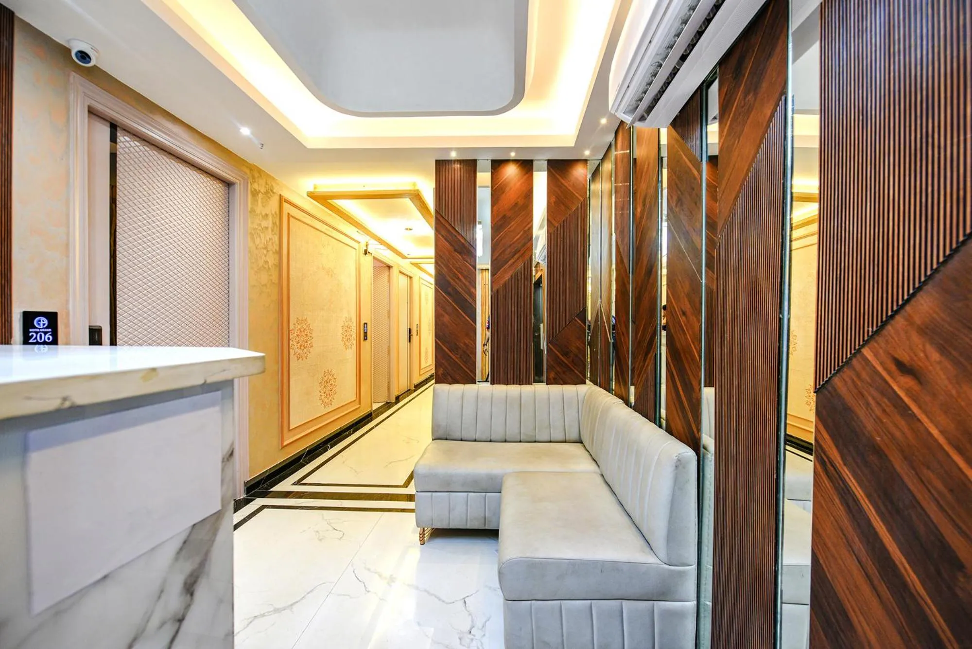 Seating area in FabHotel Grand Palazzo Near Paschim Vihar