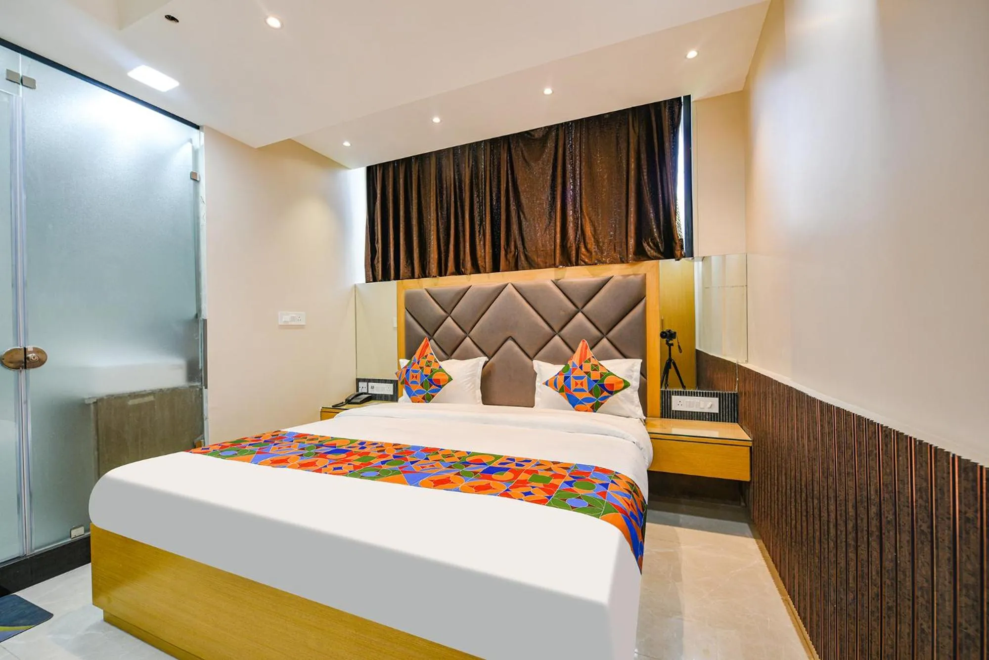 Bed in FabHotel Grand Palazzo Near Paschim Vihar