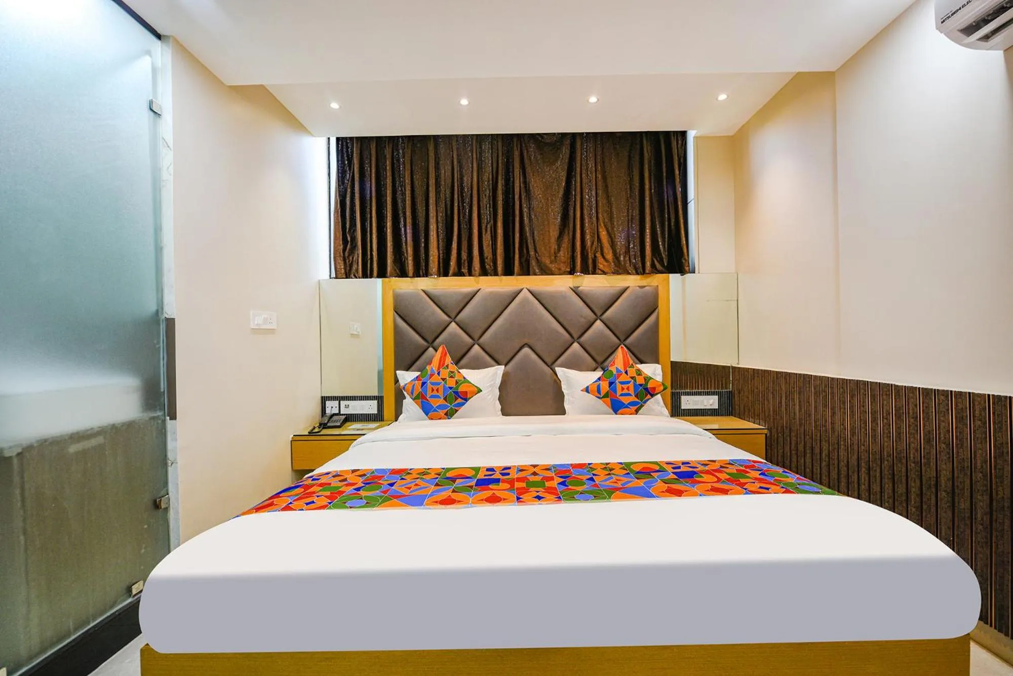 Bed in FabHotel Grand Palazzo Near Paschim Vihar