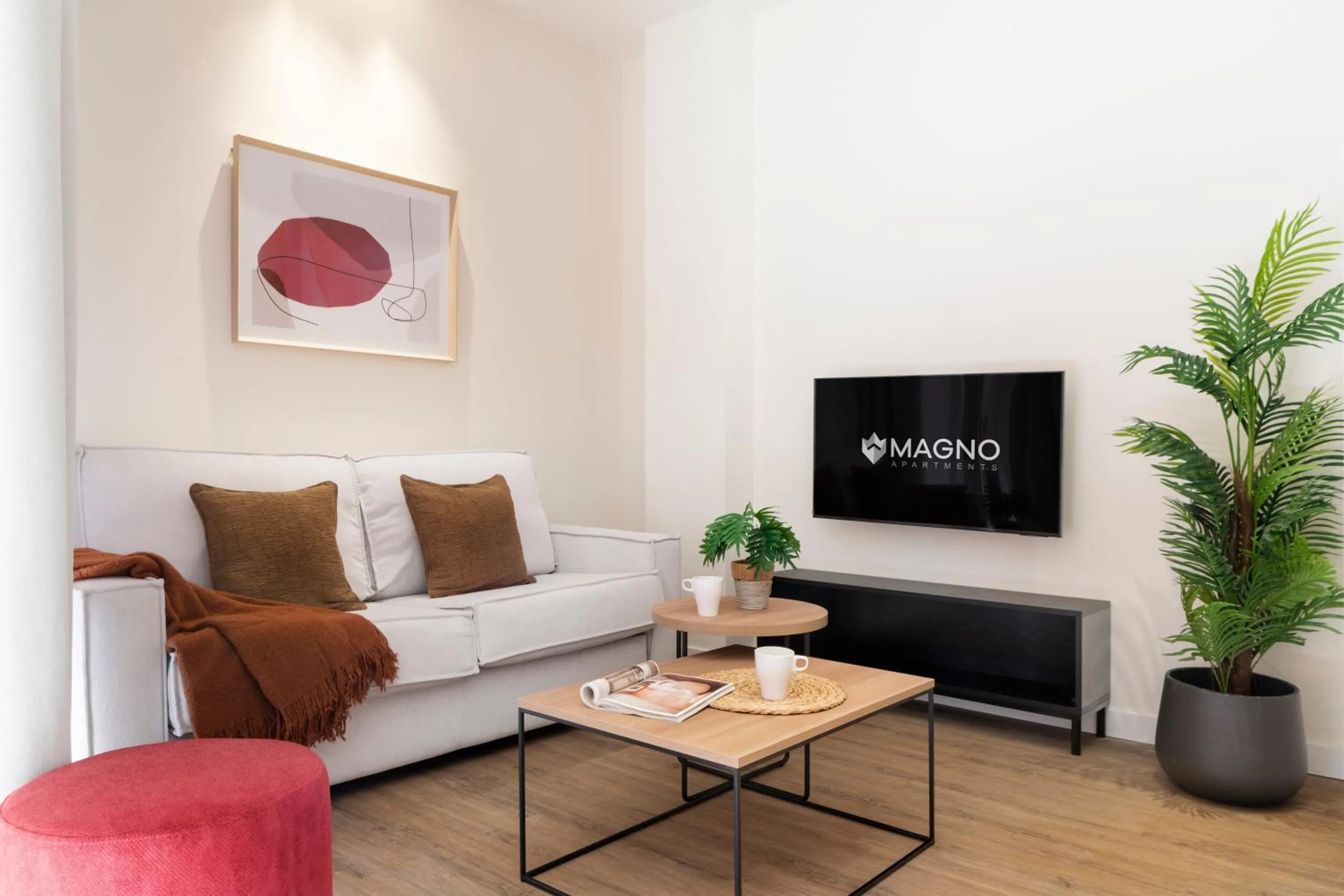 TV and multimedia in Magno Apartments Clavellinas