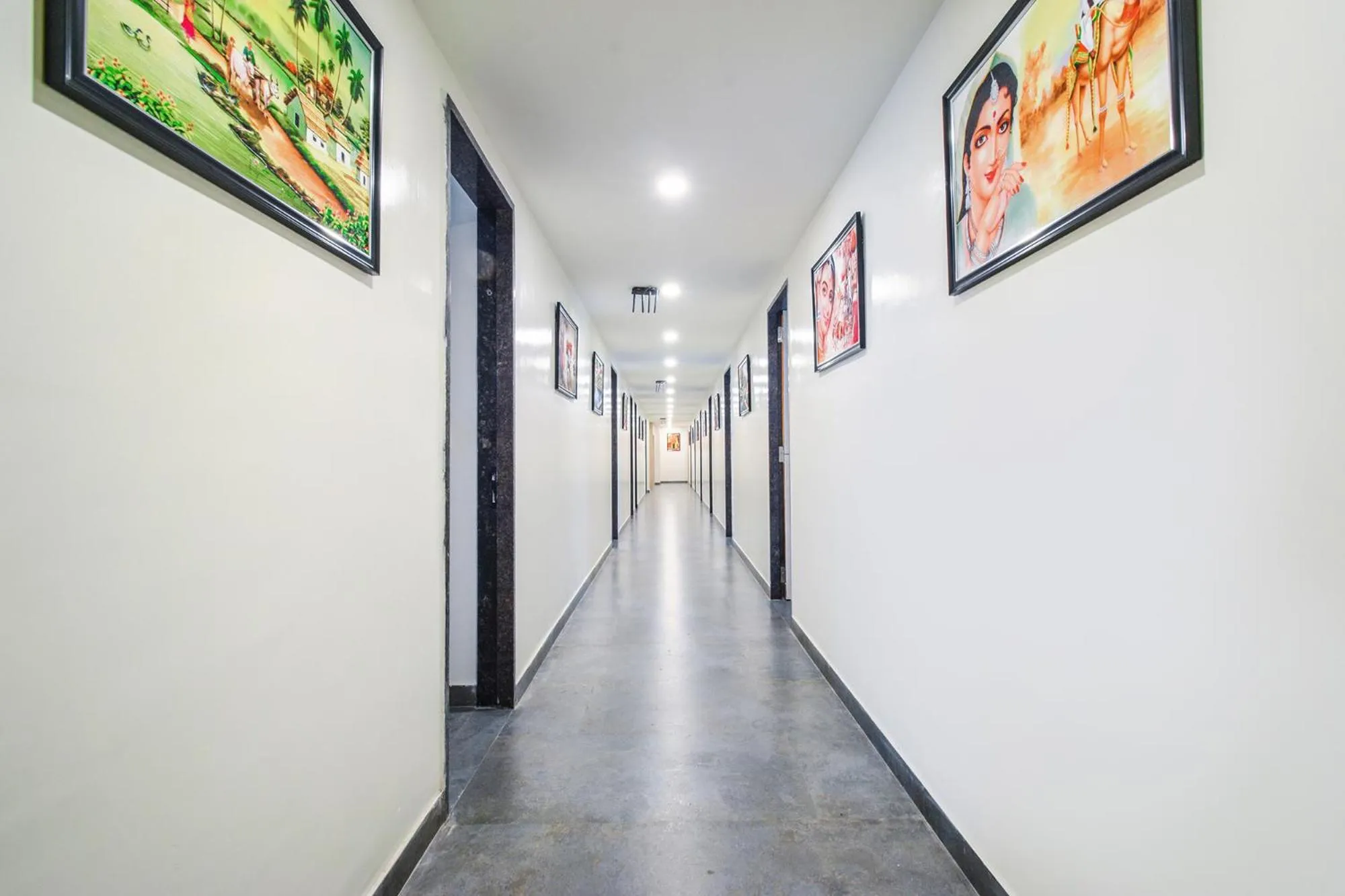 Lobby or reception in FabHotel Prime Adhirath Grand-Nr Madhapur-Hitech CIty