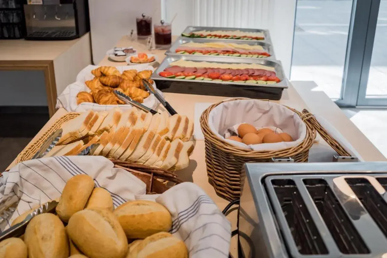 Food and drinks in AR City Hotel Berlin Food and drinks in AR City Hotel Berlin