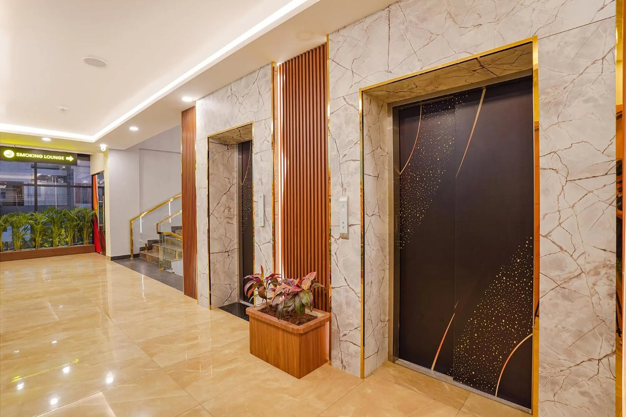 elevator in Oriva Freshco