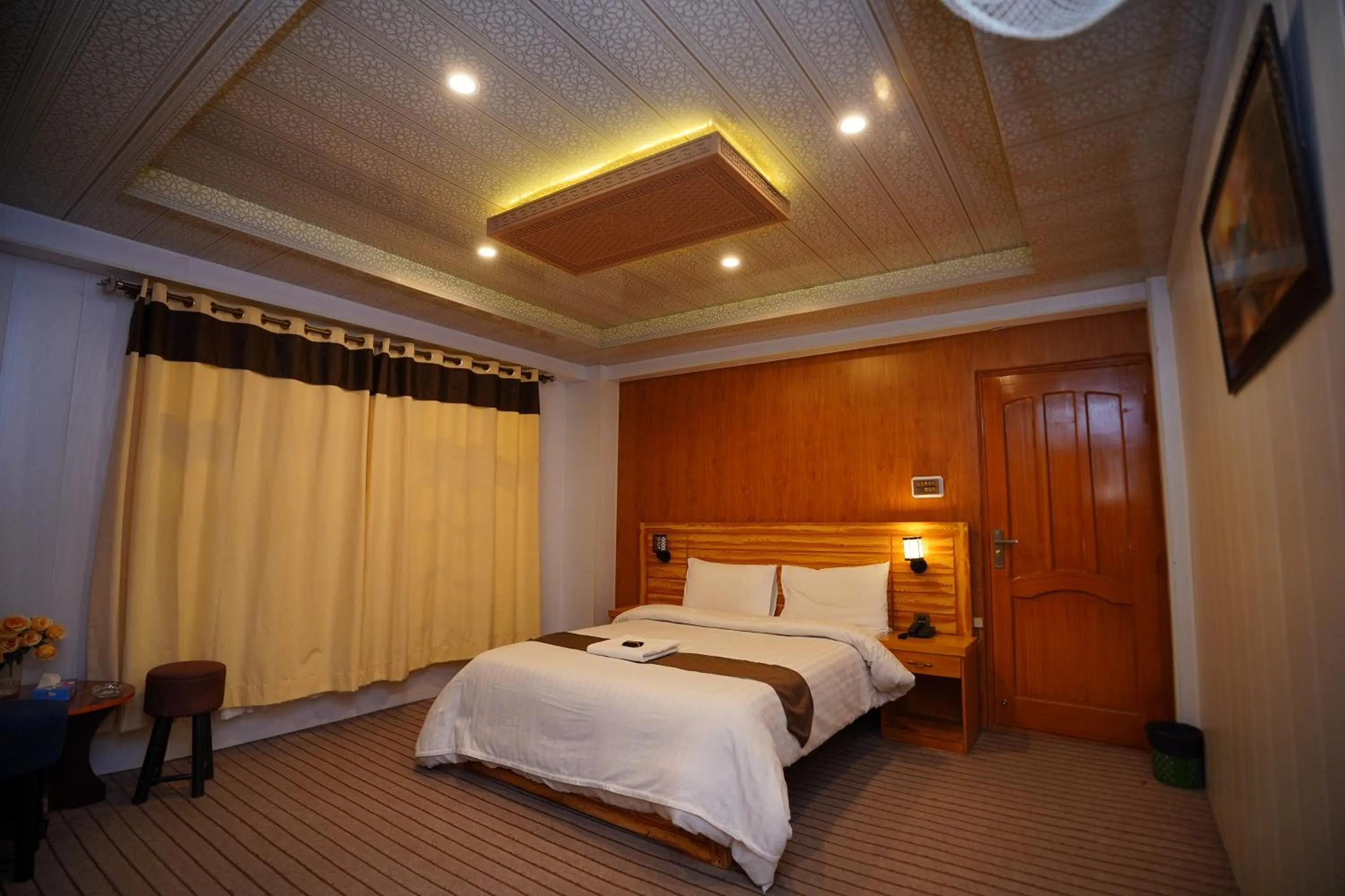 Bed in Hunza Elites hotel