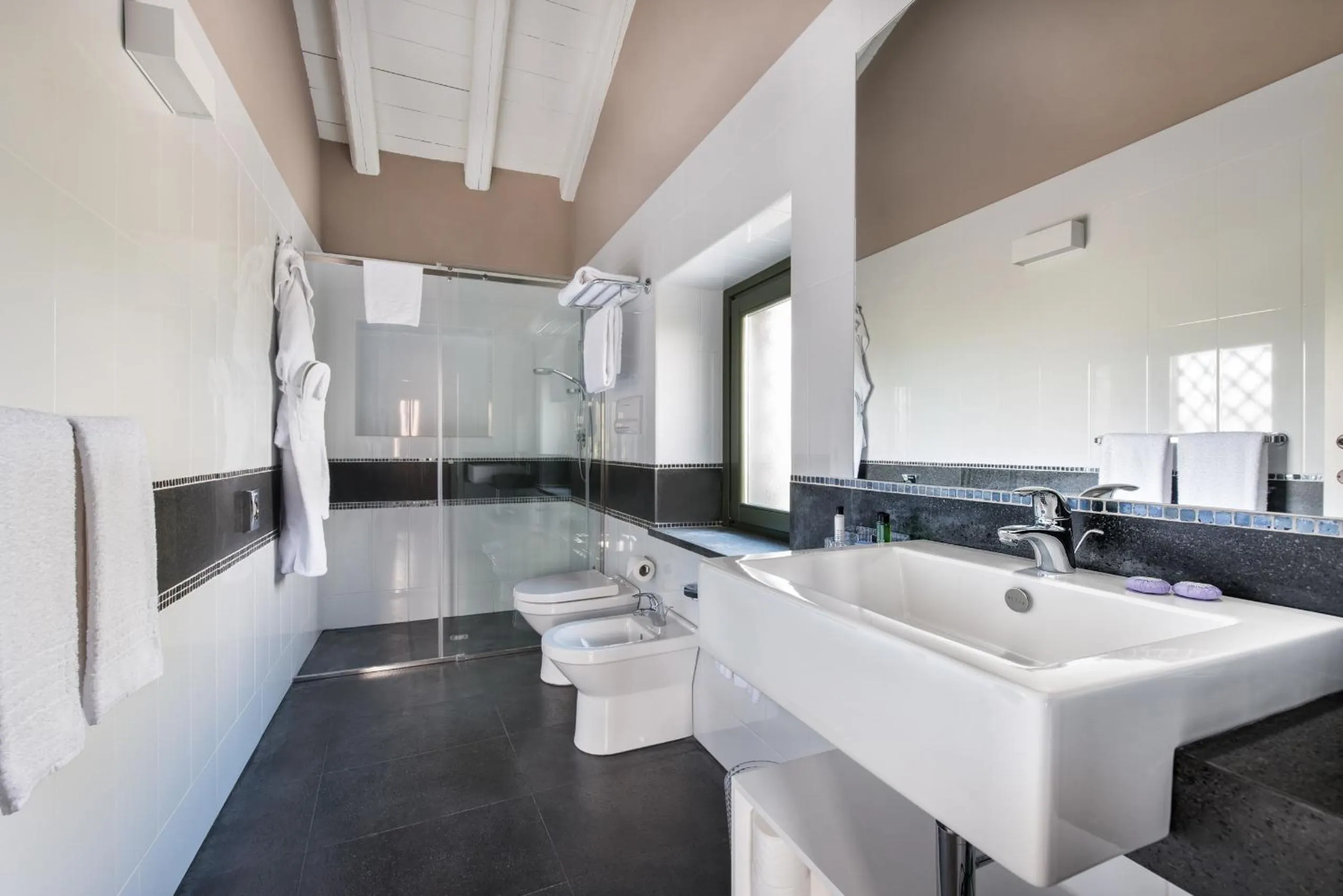 Bathroom in Firriato Hospitality Cavanera Etnea Resort & Wine Experience