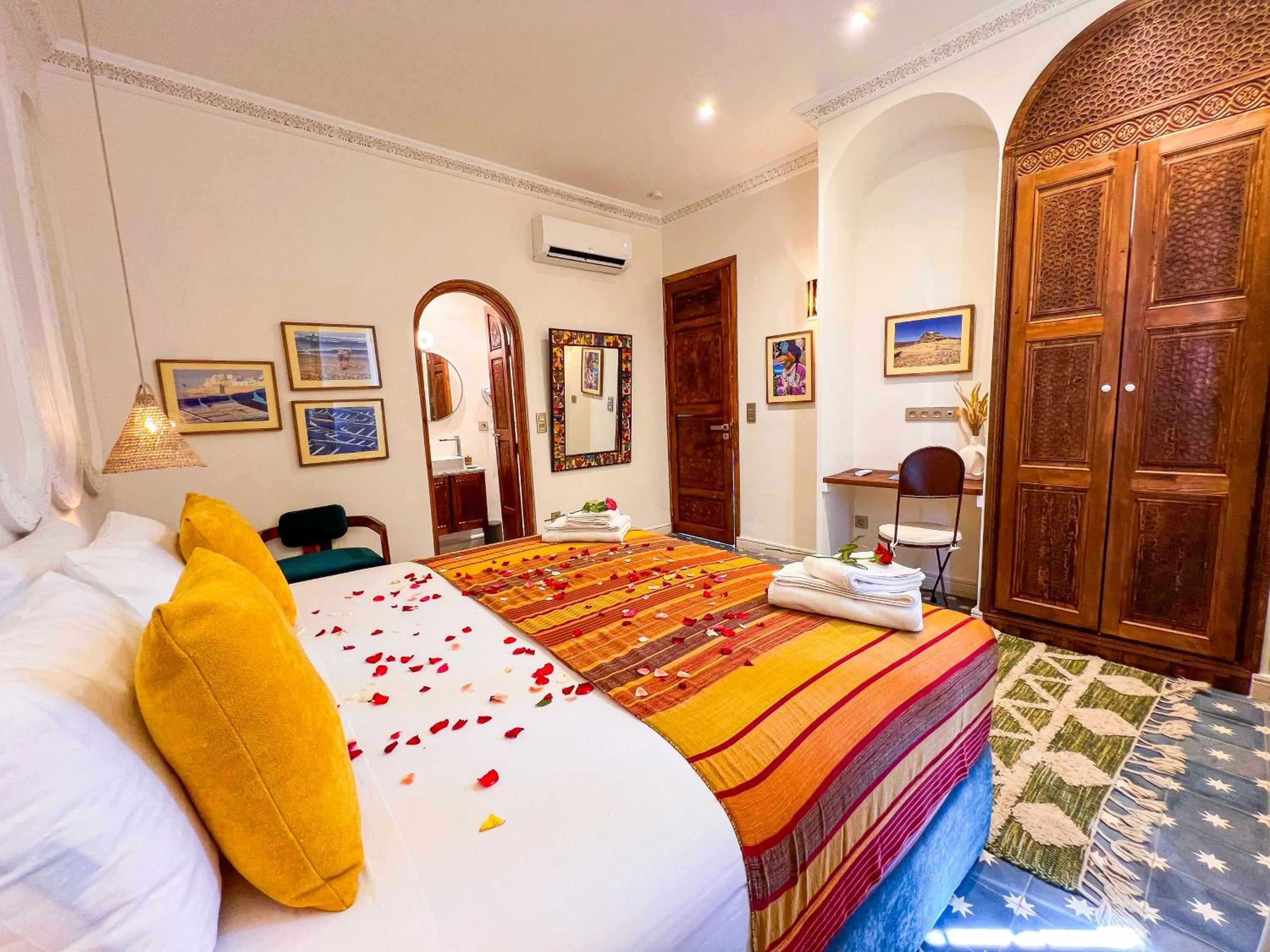 Bed in Riad Kech One & Spa