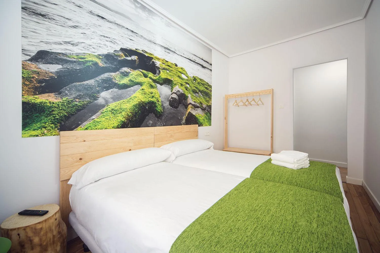 Bedroom, Bed in Casual Serantes