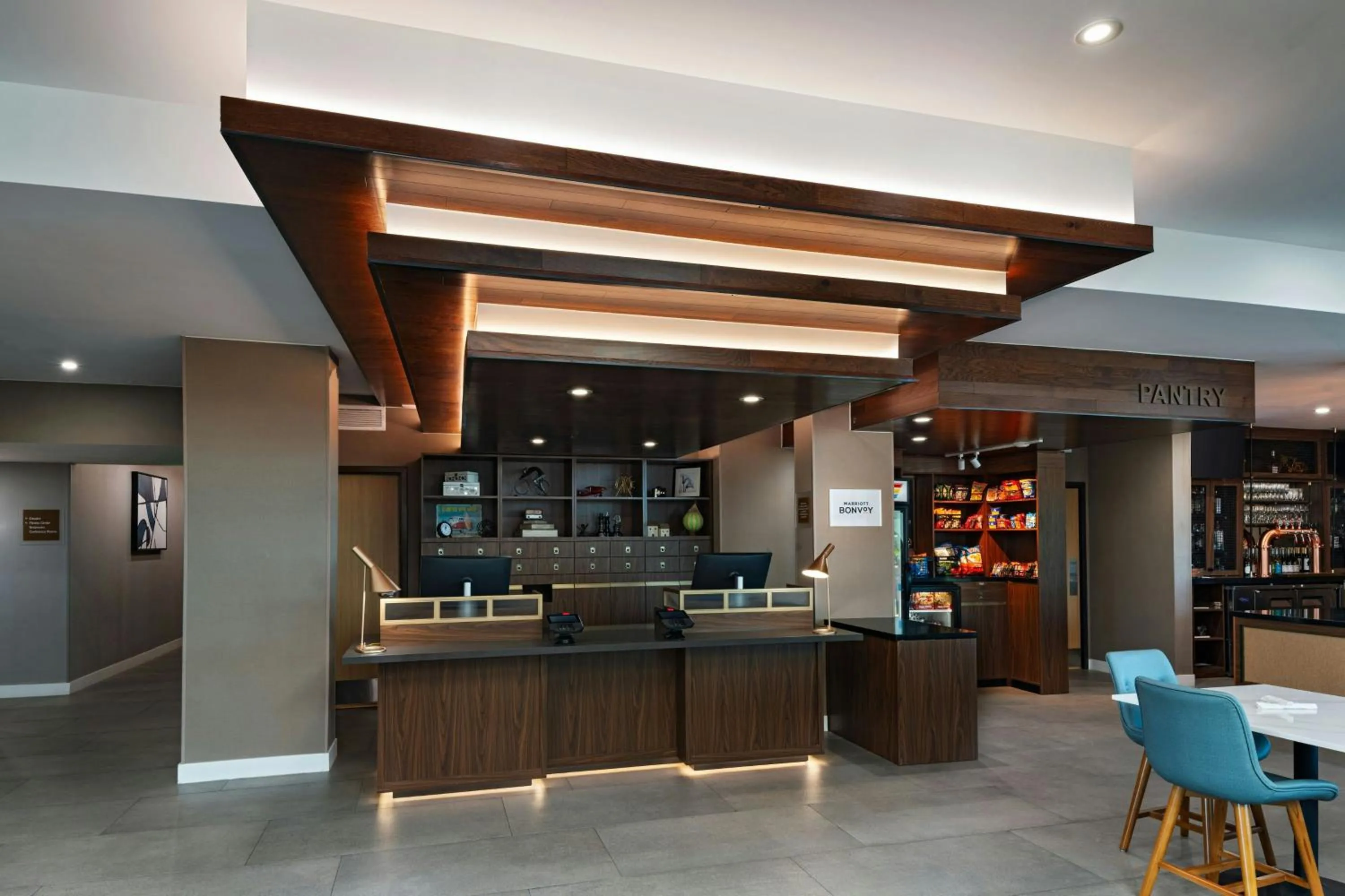 Lobby or reception in Four Points by Sheraton Austin Airport