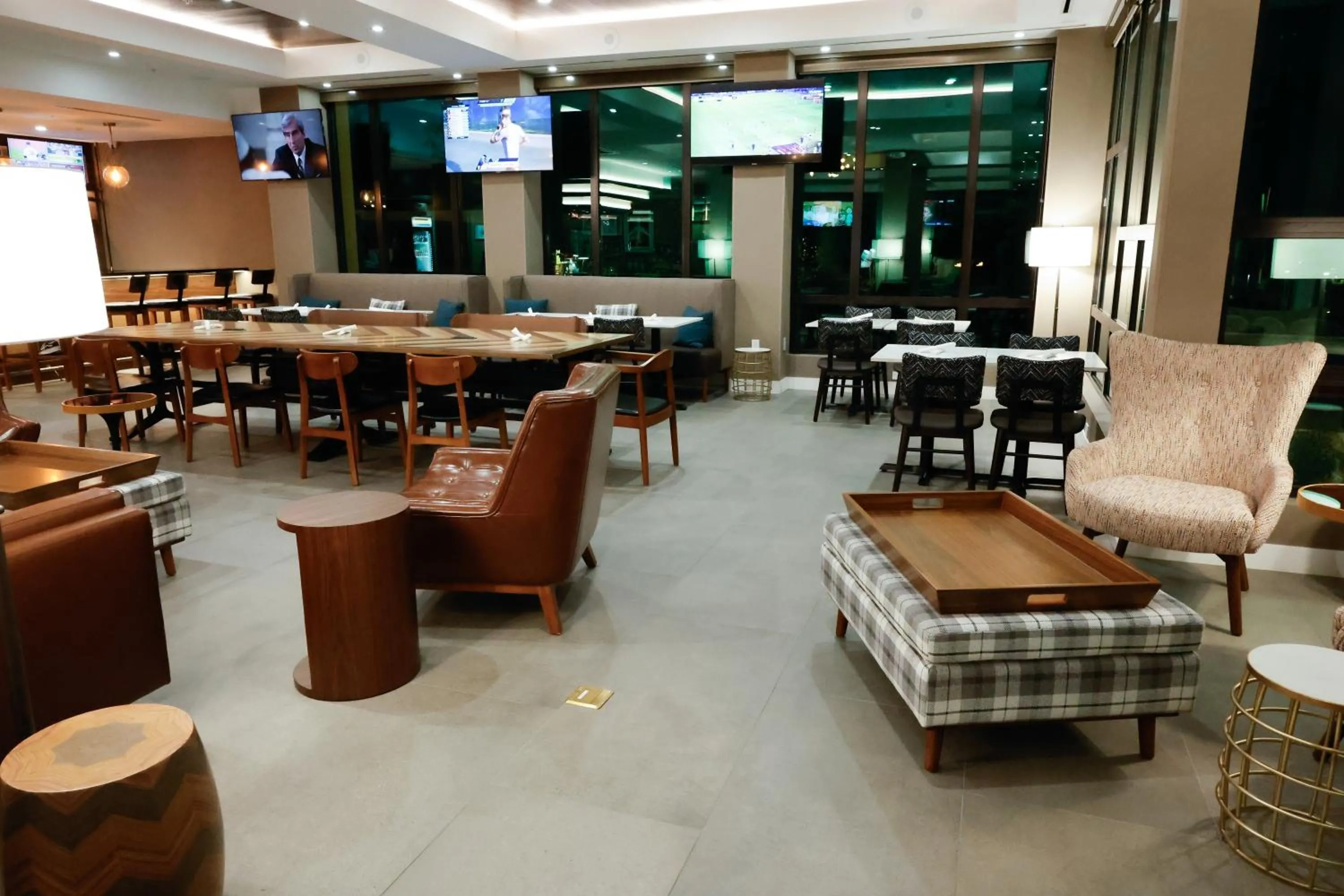 Restaurant/places to eat in Four Points by Sheraton Austin Airport