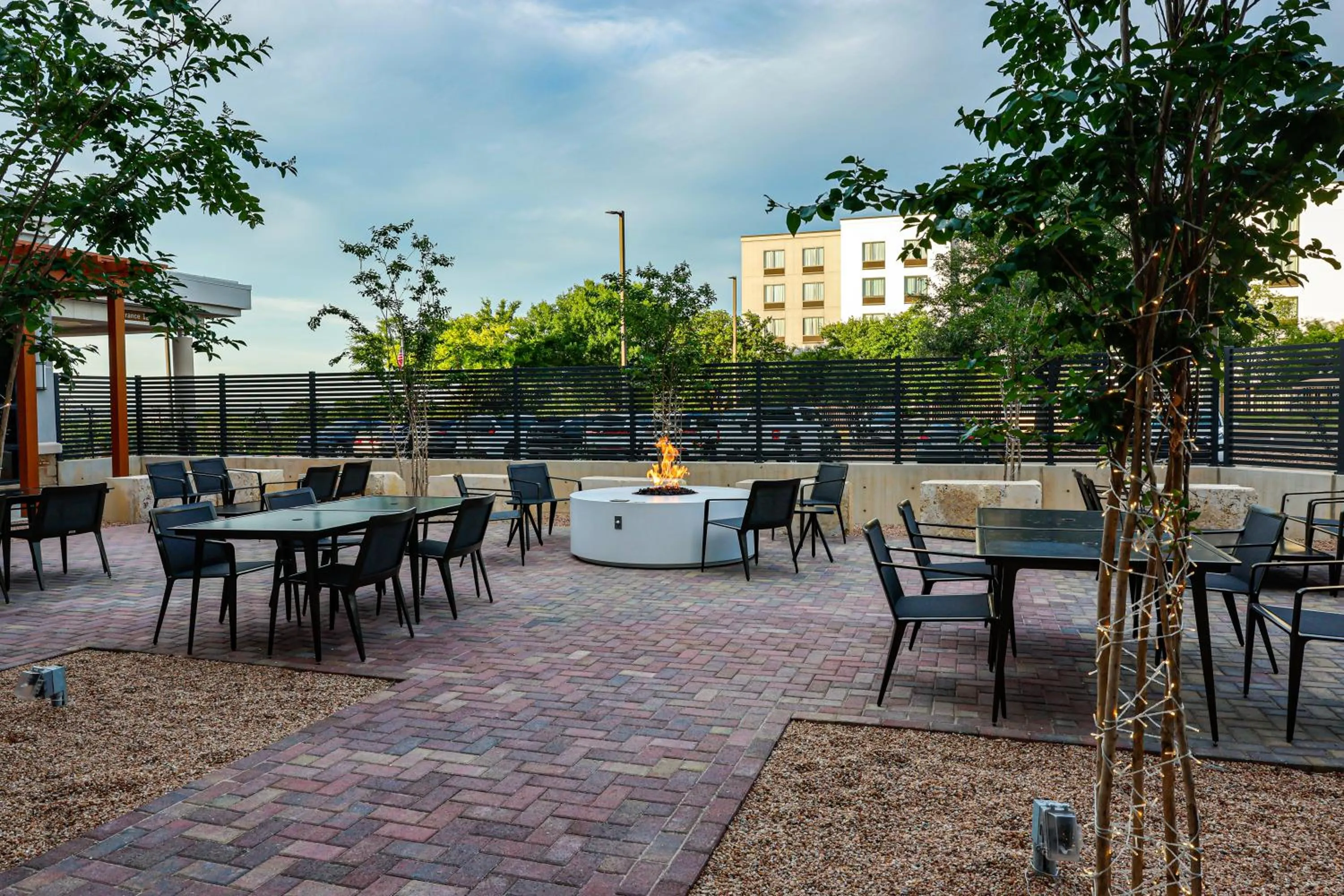 Patio in Four Points by Sheraton Austin Airport