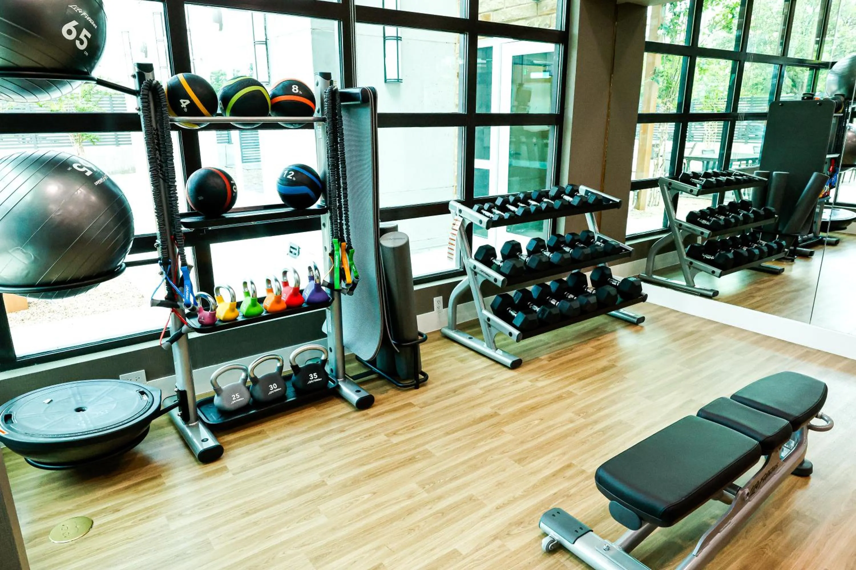 Fitness centre/facilities in Four Points by Sheraton Austin Airport