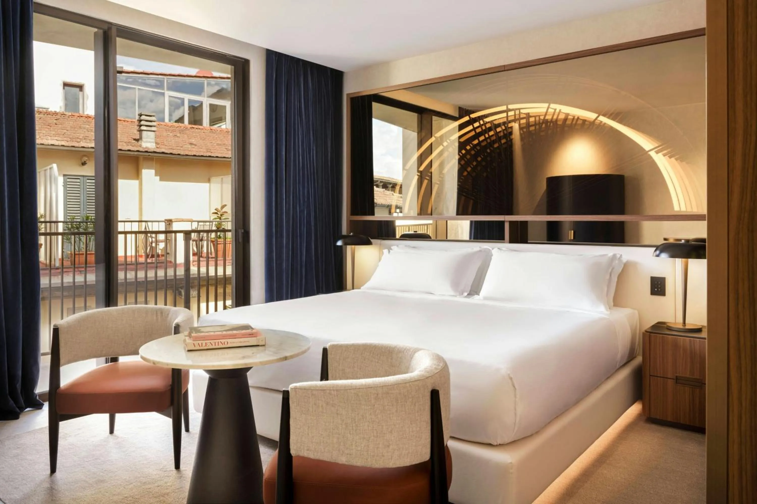 Photo of the whole room, Bed in W Florence