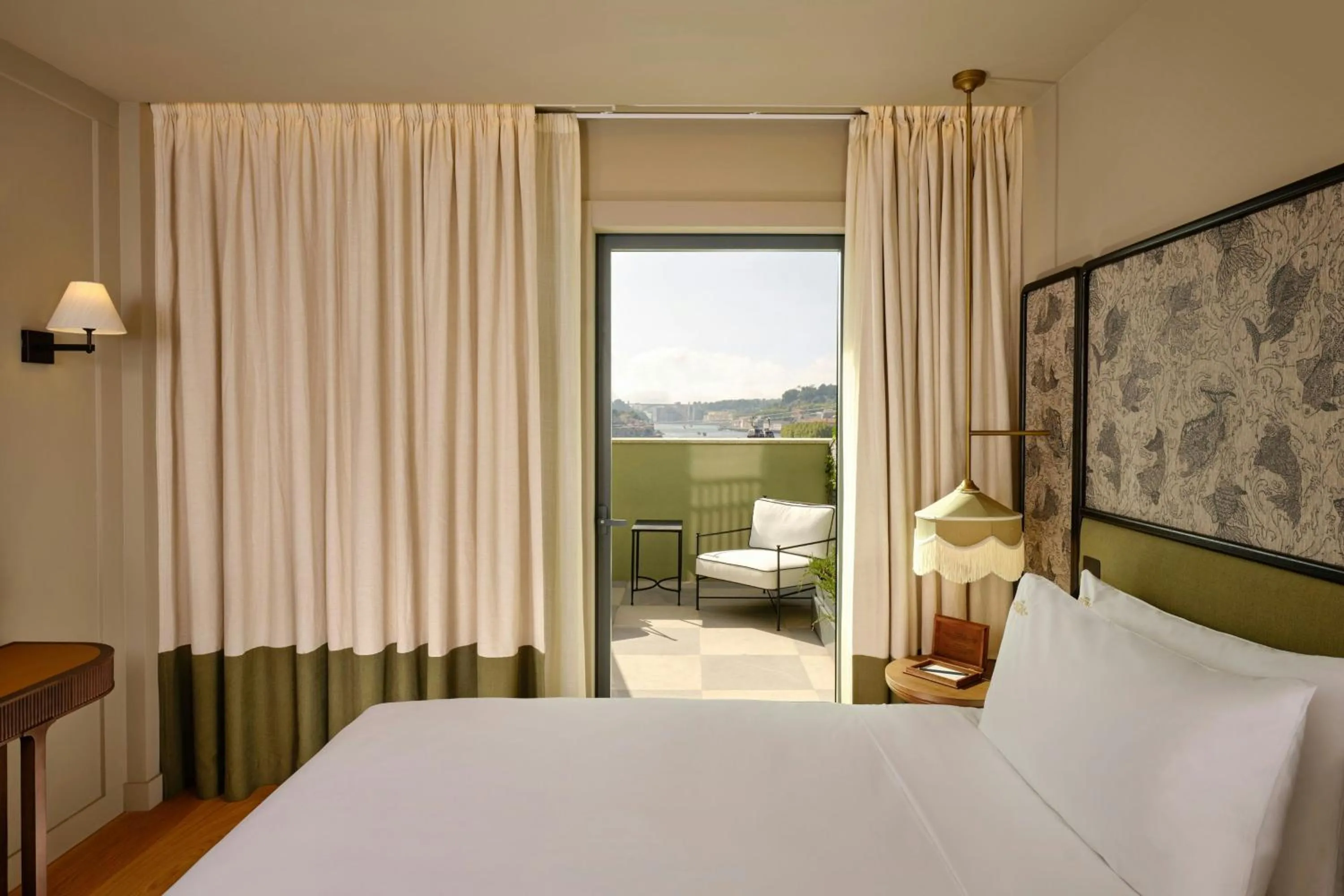 Photo of the whole room, Bed in Origine Porto Gaia, a Tribute Portfolio Hotel