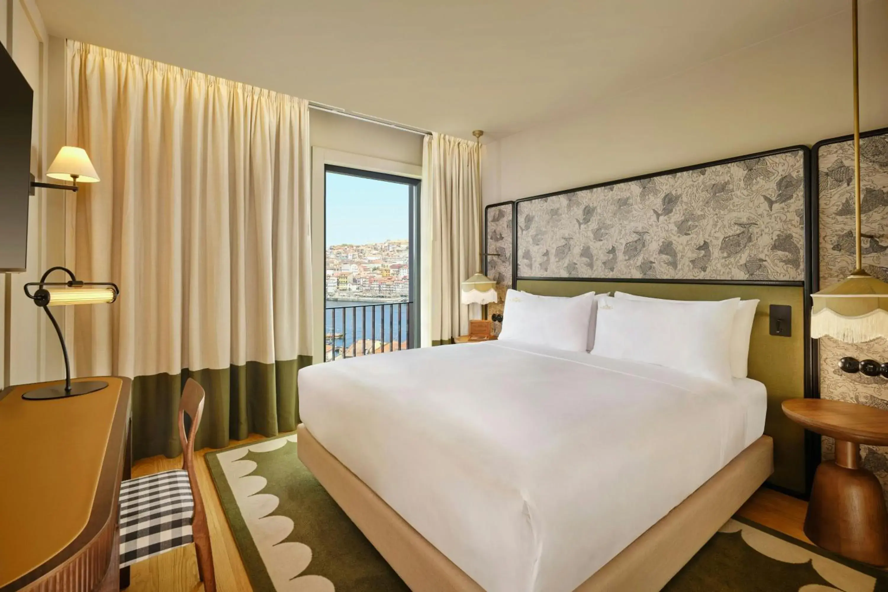 Superior King Room with River View - Douro Royal in Origine Porto Gaia, a Tribute Portfolio Hotel Superior King Room with River View - Douro Royal in Origine Porto Gaia, a Tribute Portfolio Hotel