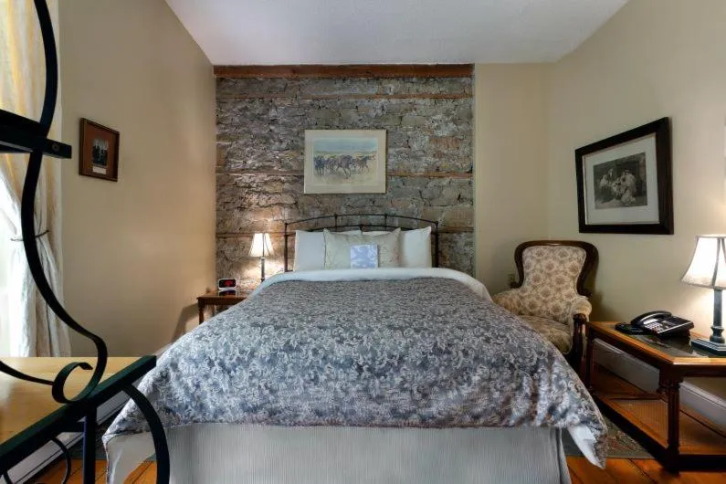 Bed in The Breadalbane Inn