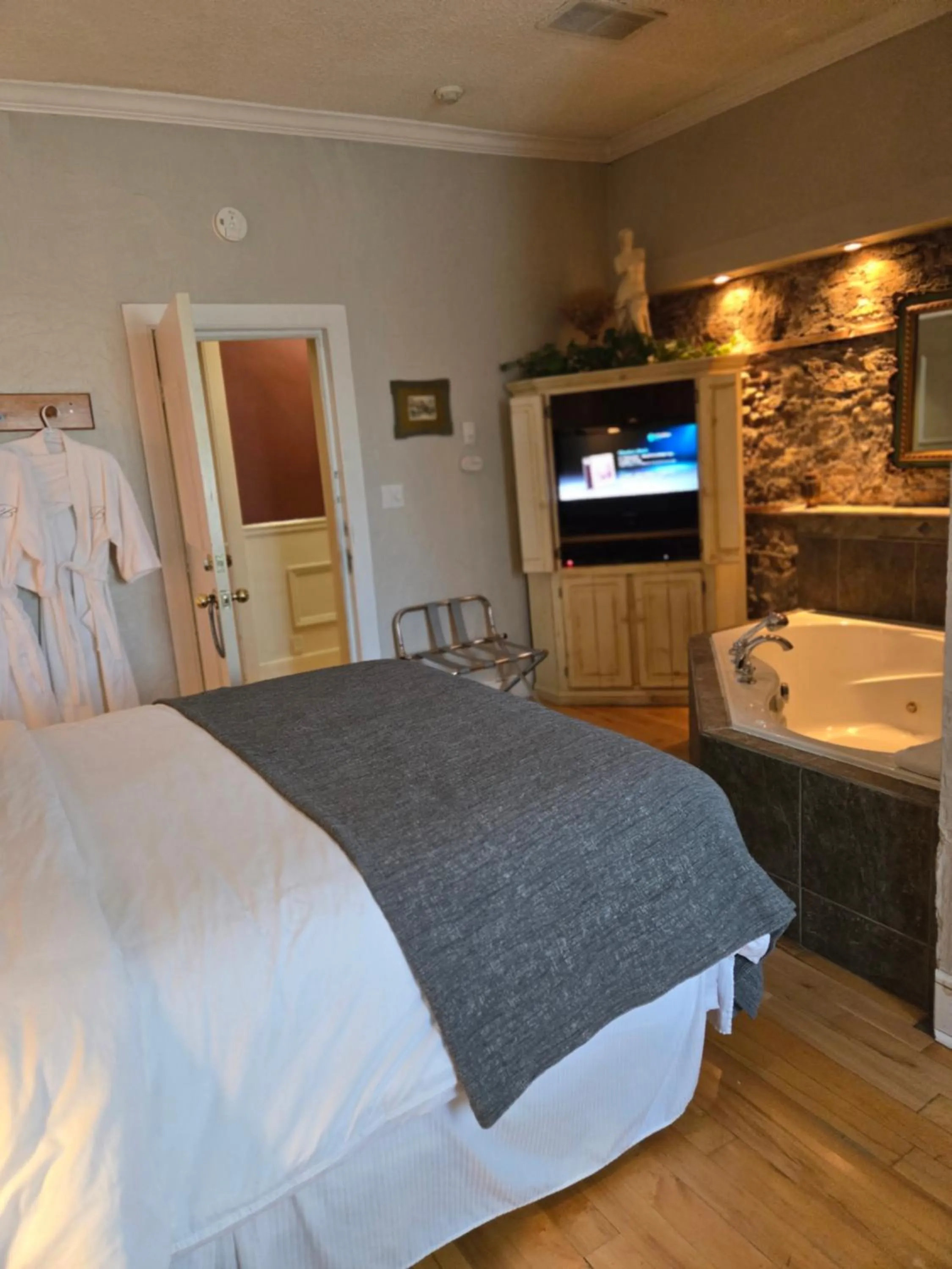 Bed in The Breadalbane Inn