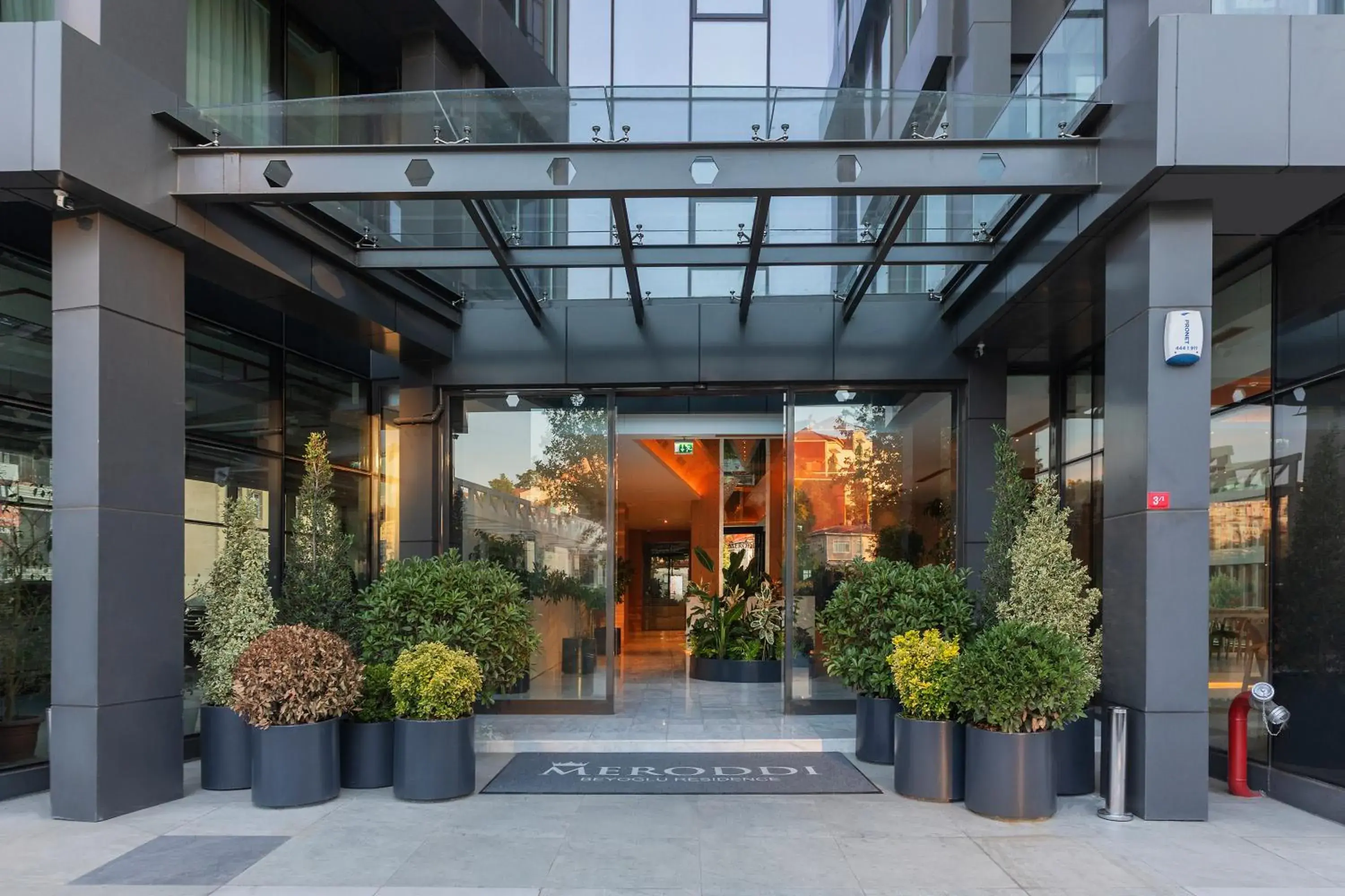 Property building in Meroddi Beyoğlu Residence Property building in Meroddi Beyoğlu Residence