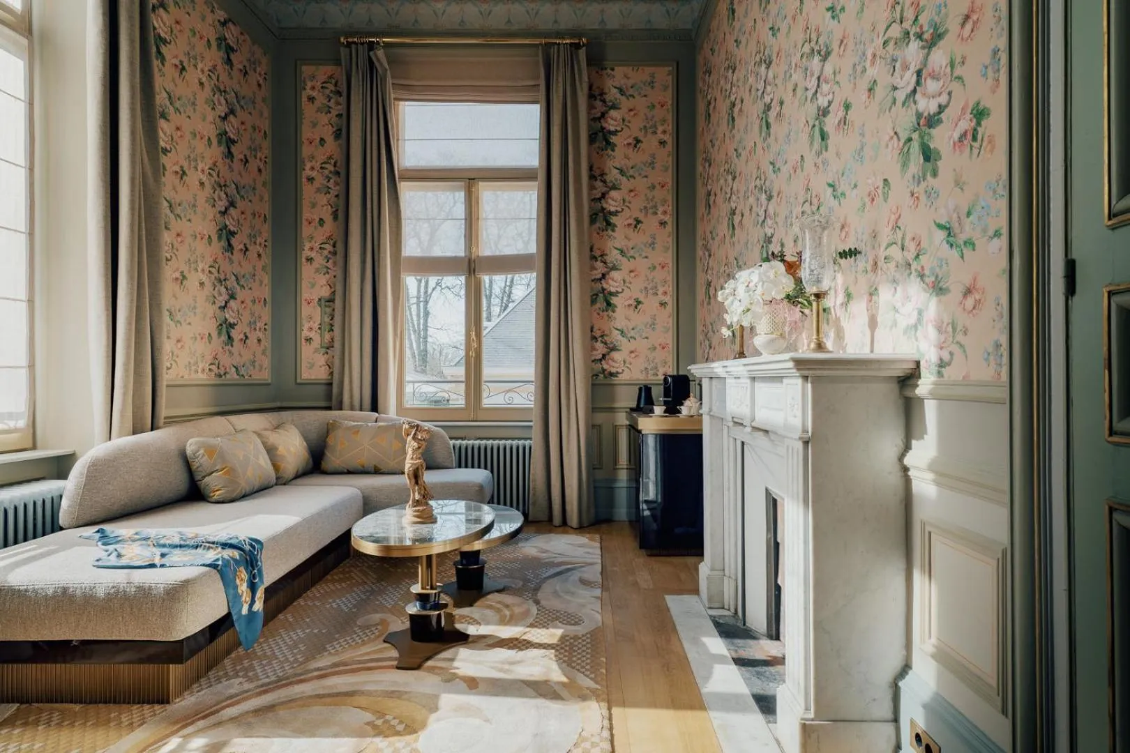 Living room in Villa Pétrusse - Relais & Châteaux