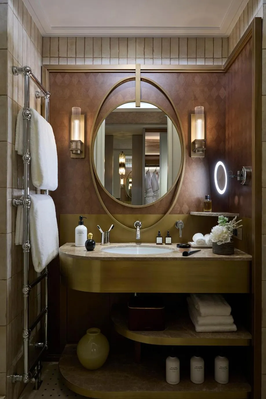 Bathroom in Villa Pétrusse - Relais & Châteaux