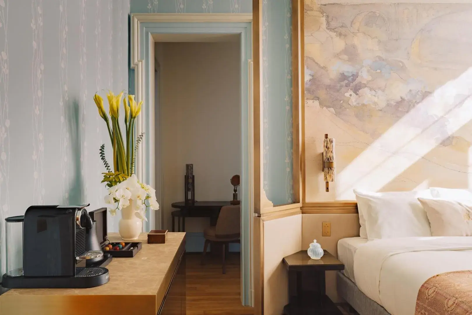 King Room in Villa Pétrusse - Relais & Châteaux King Room in Villa Pétrusse - Relais & Châteaux