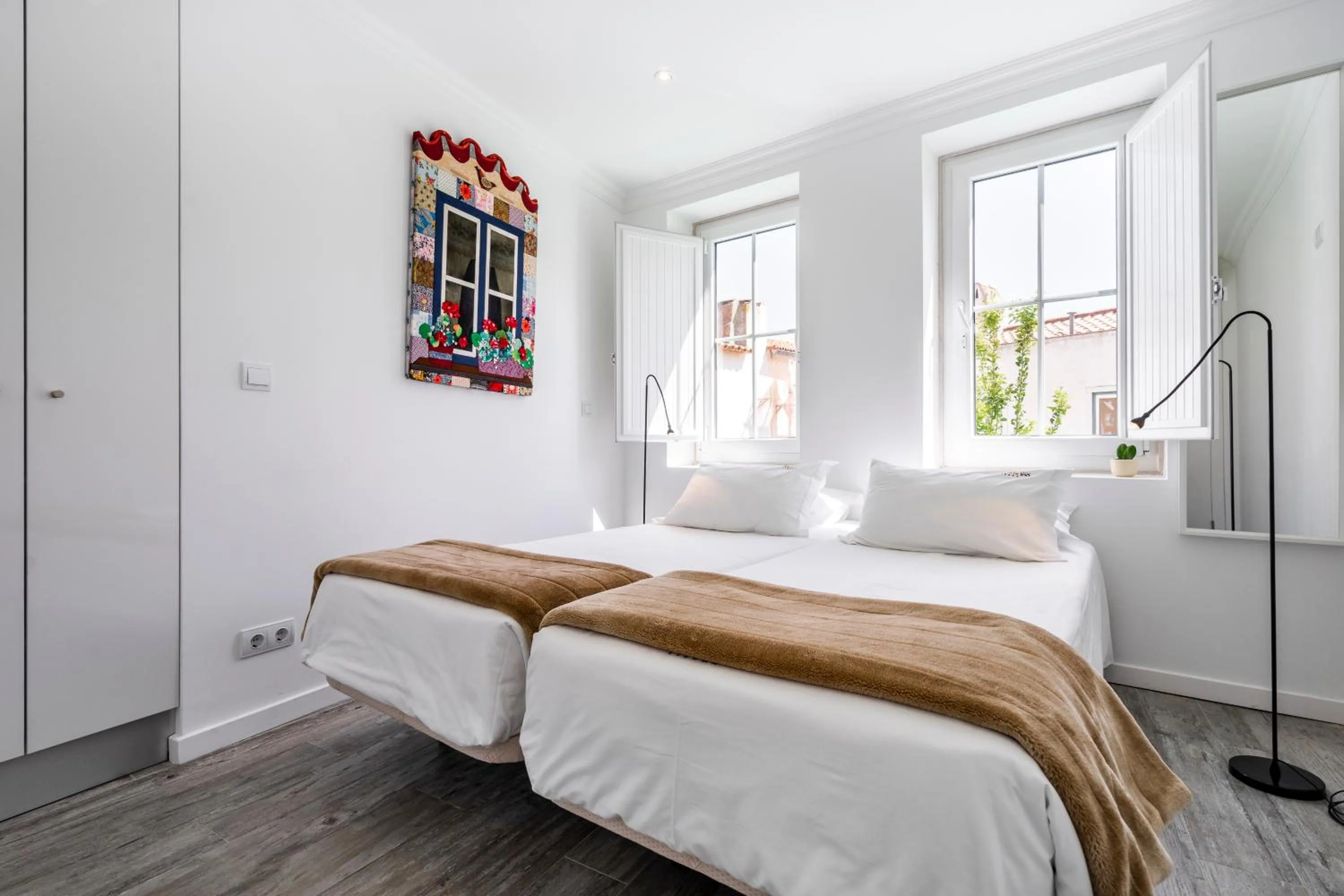 Bedroom, Bed in Castle Inn Lisbon Apartments