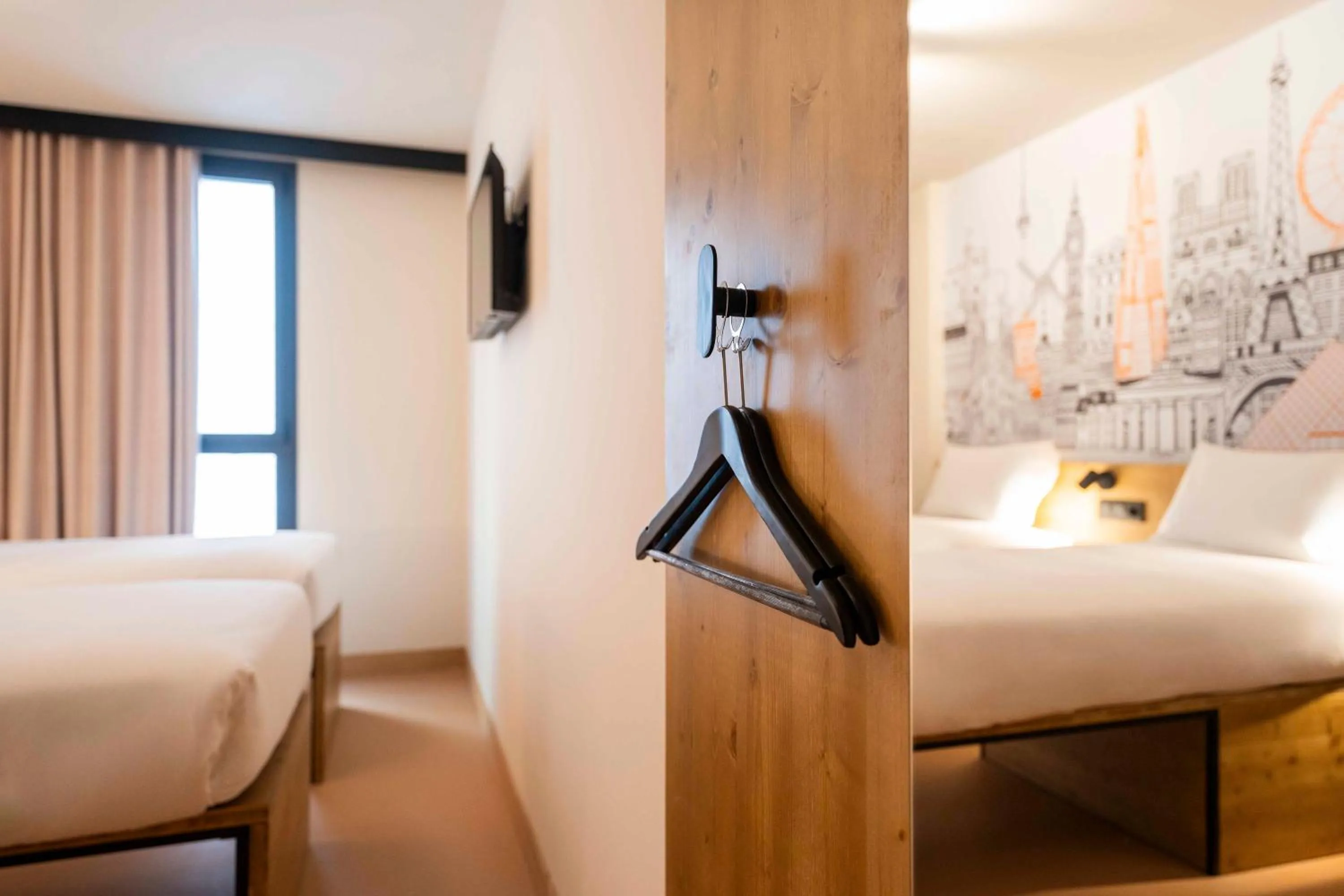 Bedroom, Bed in easyHotel Barcelona La Sagrera