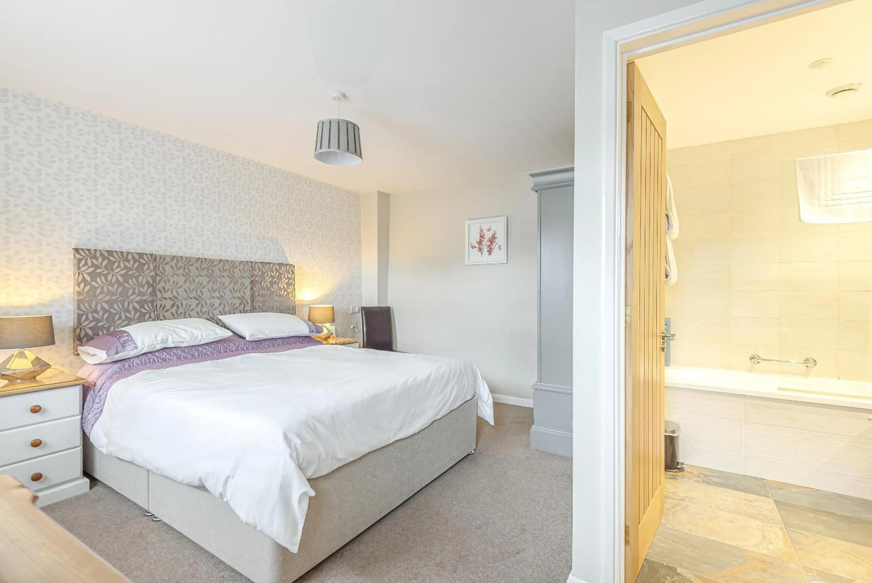 Bedroom, Bed in The Linhay Eastleigh